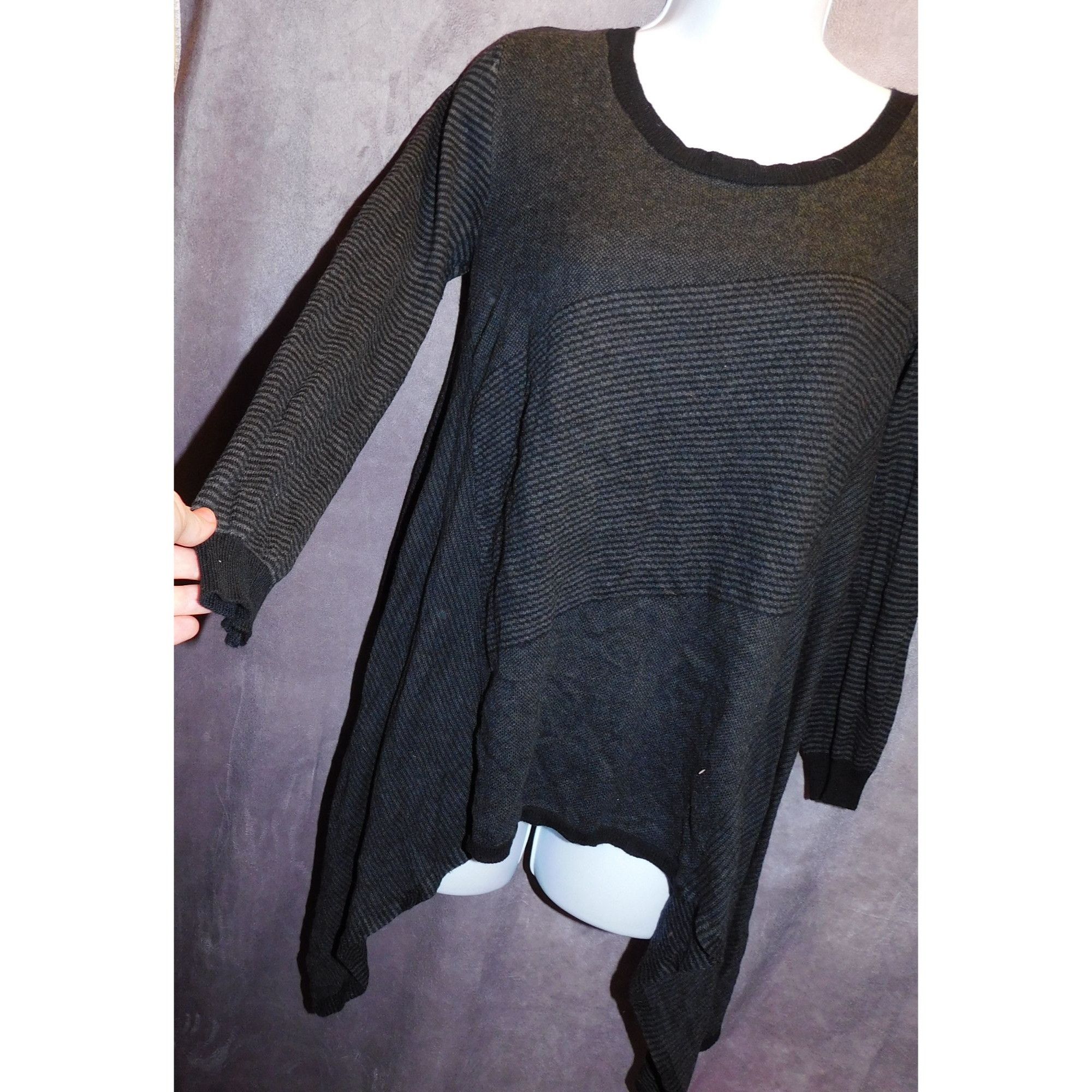 Other Max Studio Gothic Striped Asymmetrical Hem Sweater Size S / US 4 / IT 40 - 2 Thumbnail