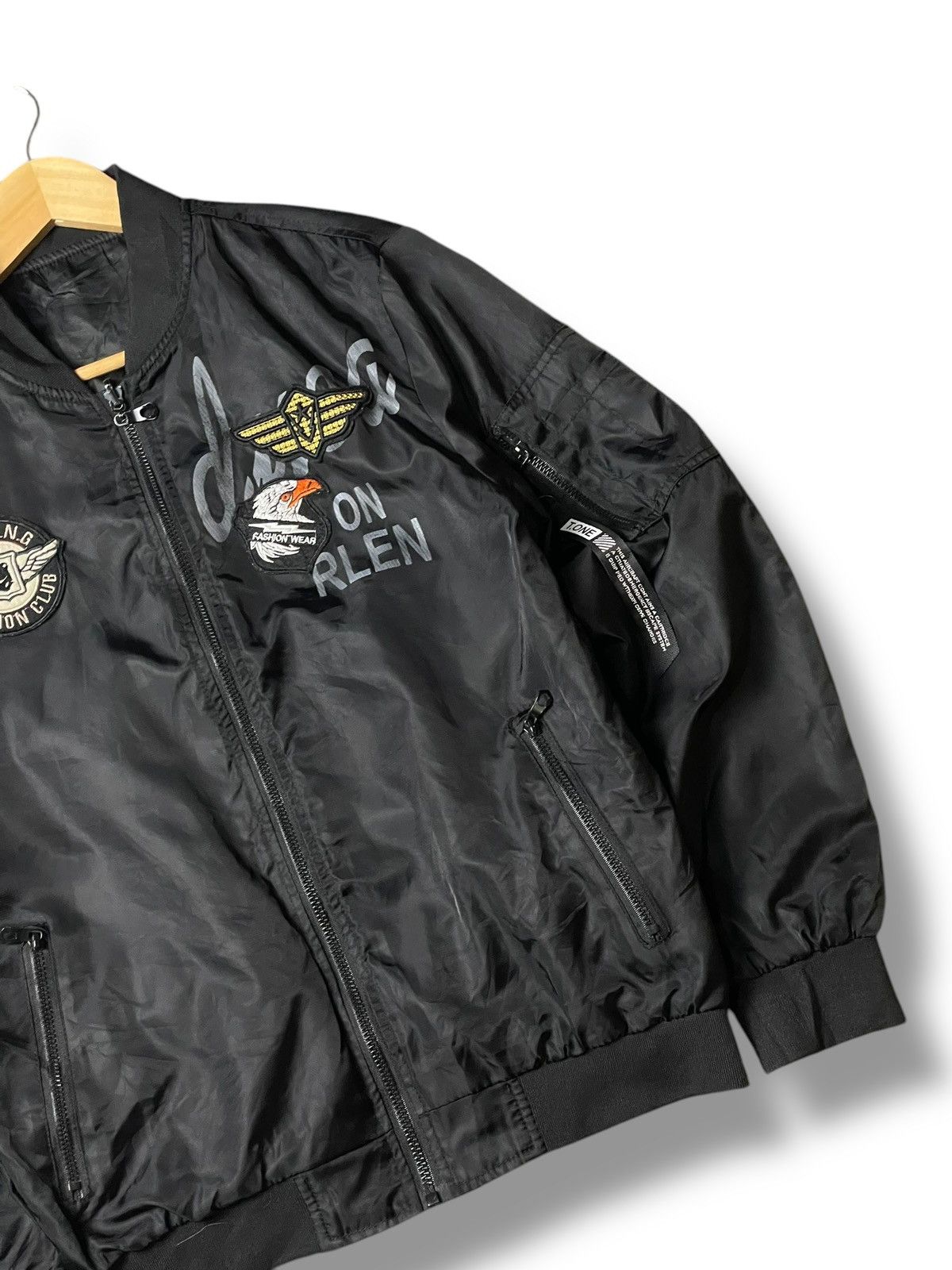The Unbranded Brand × Vintage BOLGER RYUJEE Satin Bomber Jacket with Patches (105) Size US XS / EU 42 / 0 - 3 Thumbnail