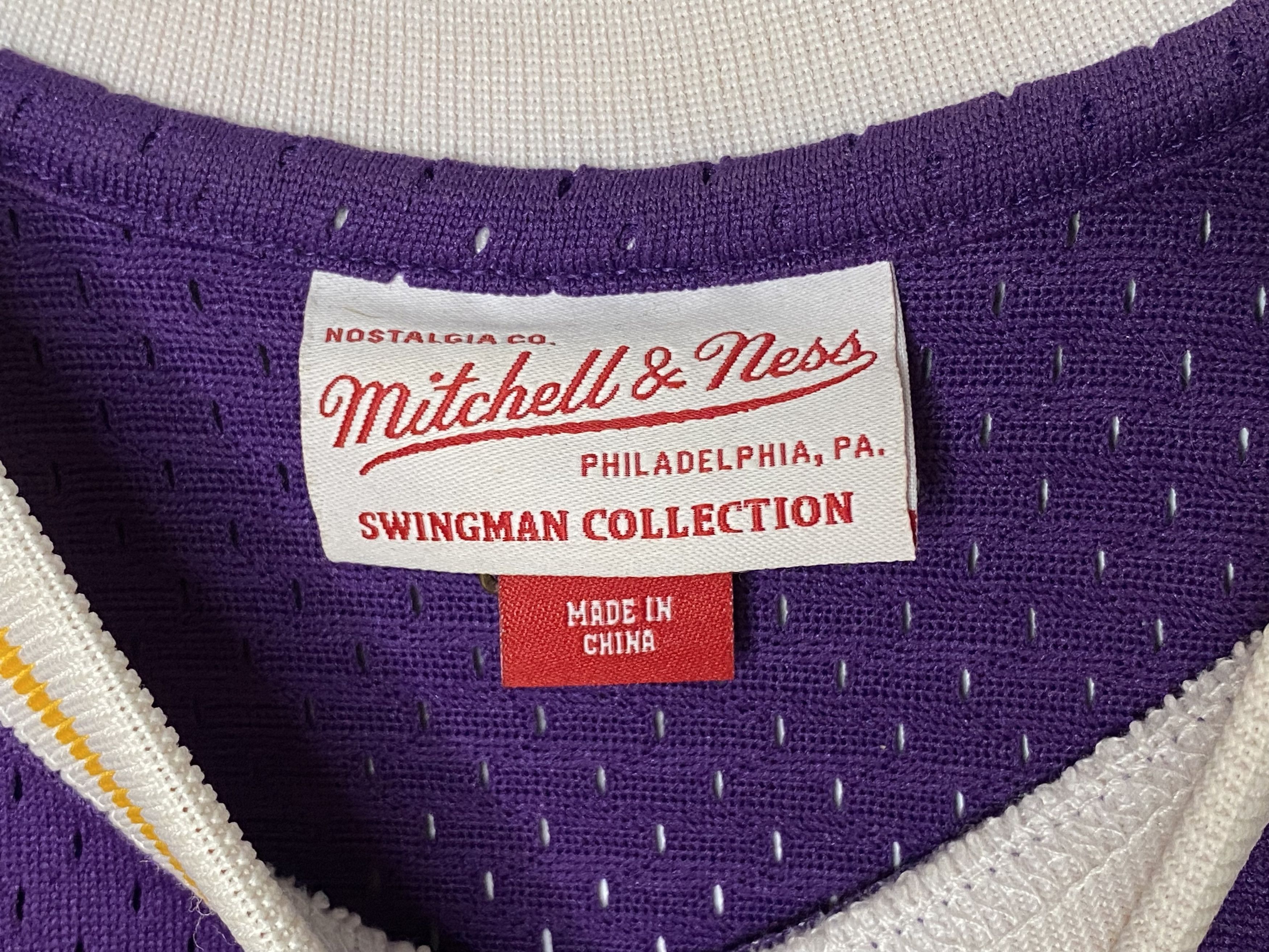 Mitchell & Ness × NBA JOHNSON #32 LOS ANGELES LAKERS BASKETBALL NBA JERSEY 1984 Size US L / EU 52-54 / 3 - 5 Thumbnail