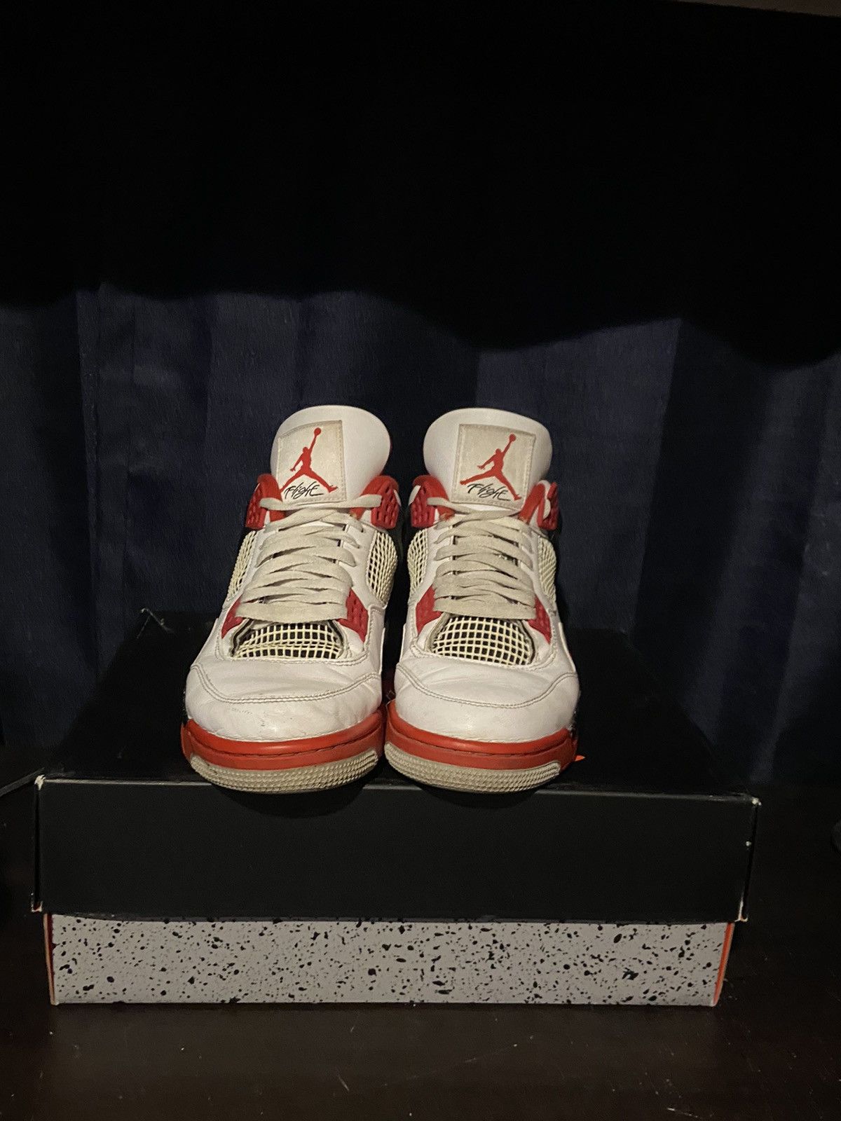 Jordan Brand Jordan 4 fire red Size US 10.5 / EU 43-44 - 1 Thumbnail