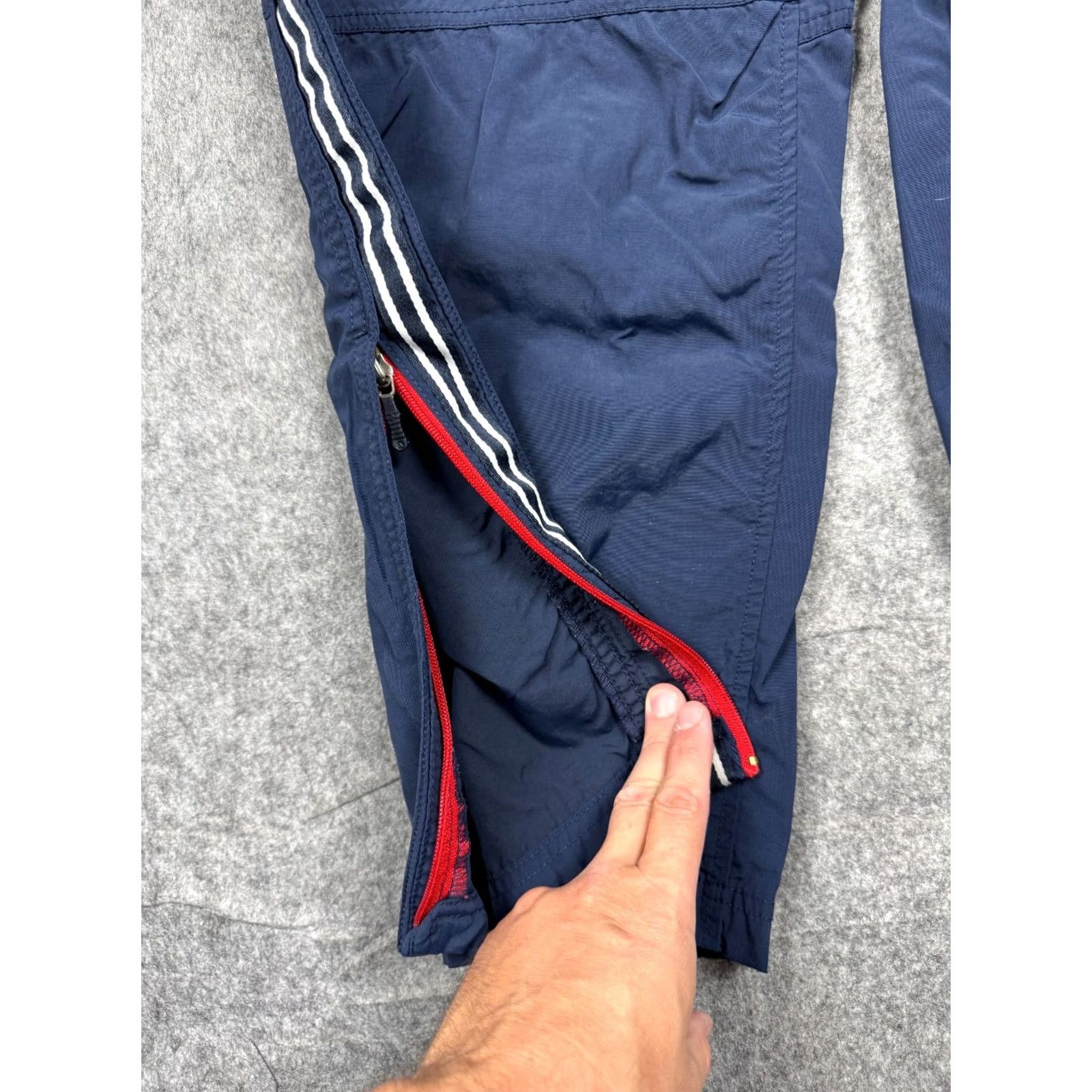 Abercrombie & Fitch VINTAGE Abercrombie & Fitch Pants Track Windbreaker 90s Y2K Gym Zip Mens Medium Blue Nylon Straight 29in Inseam Regular Lined Zip Waist 32in Size US 31 - 5 Thumbnail