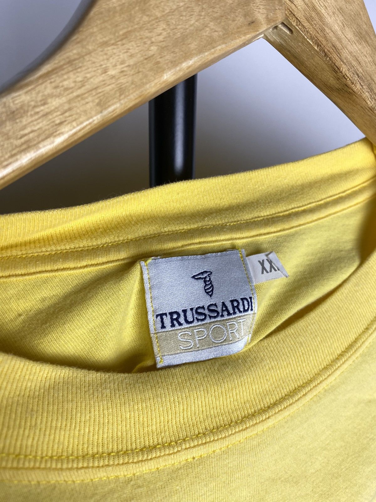 Trussardi × Vintage Vintage 90s Trussardi Italy Designer Y2K Tee shirt Size US L / EU 52-54 / 3 - 7 Thumbnail