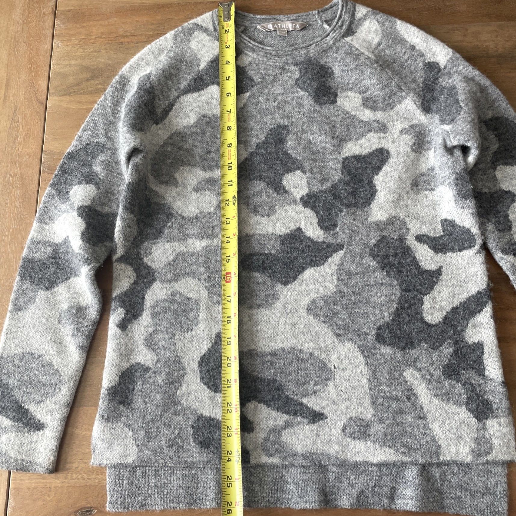Athleta Athleta Gray Camouflage Alpaca Wool Blend Sweater Women 2XS Long Sleeve Crew Neck Pullover Casual Knit Outdoor City Vintage: No? Size XXS / US 00 / IT 34 - 7 Thumbnail