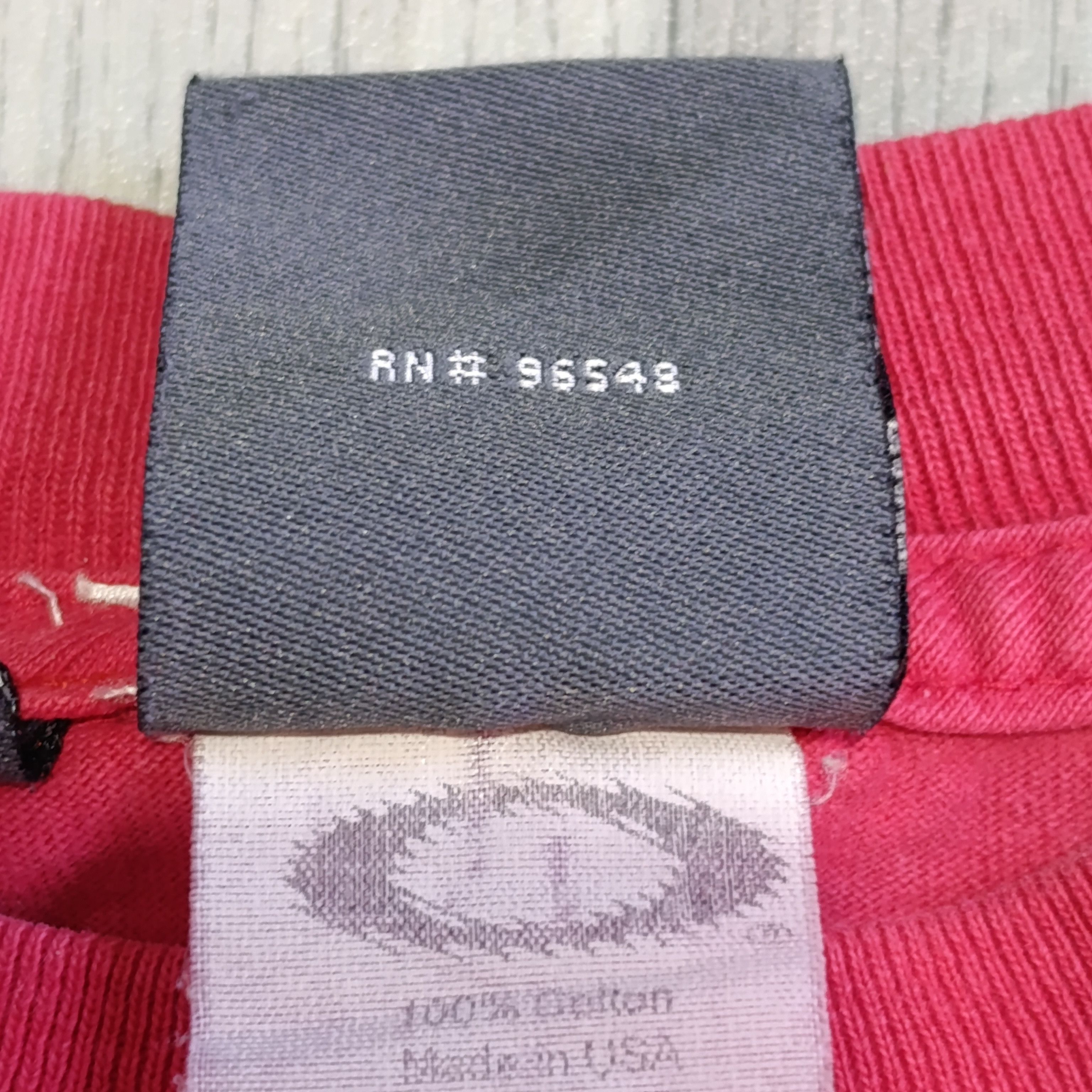 Oakley VTG 90's Oakley Software Icon Surfer Red Logo Made in USA Size US S / EU 44-46 / 1 - 7 Thumbnail
