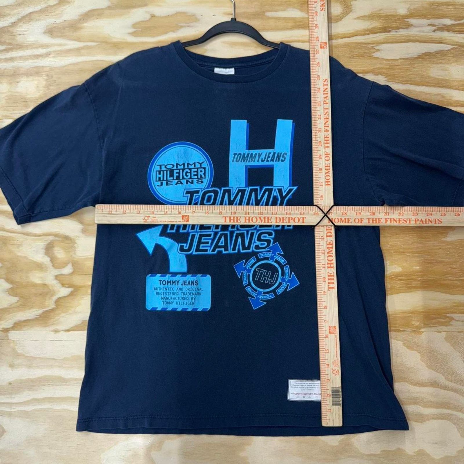 Tommy Hilfiger Vintage y2k tommy hilfiger futuristic style graphic t-shirt Size US M / EU 48-50 / 2 - 4 Thumbnail