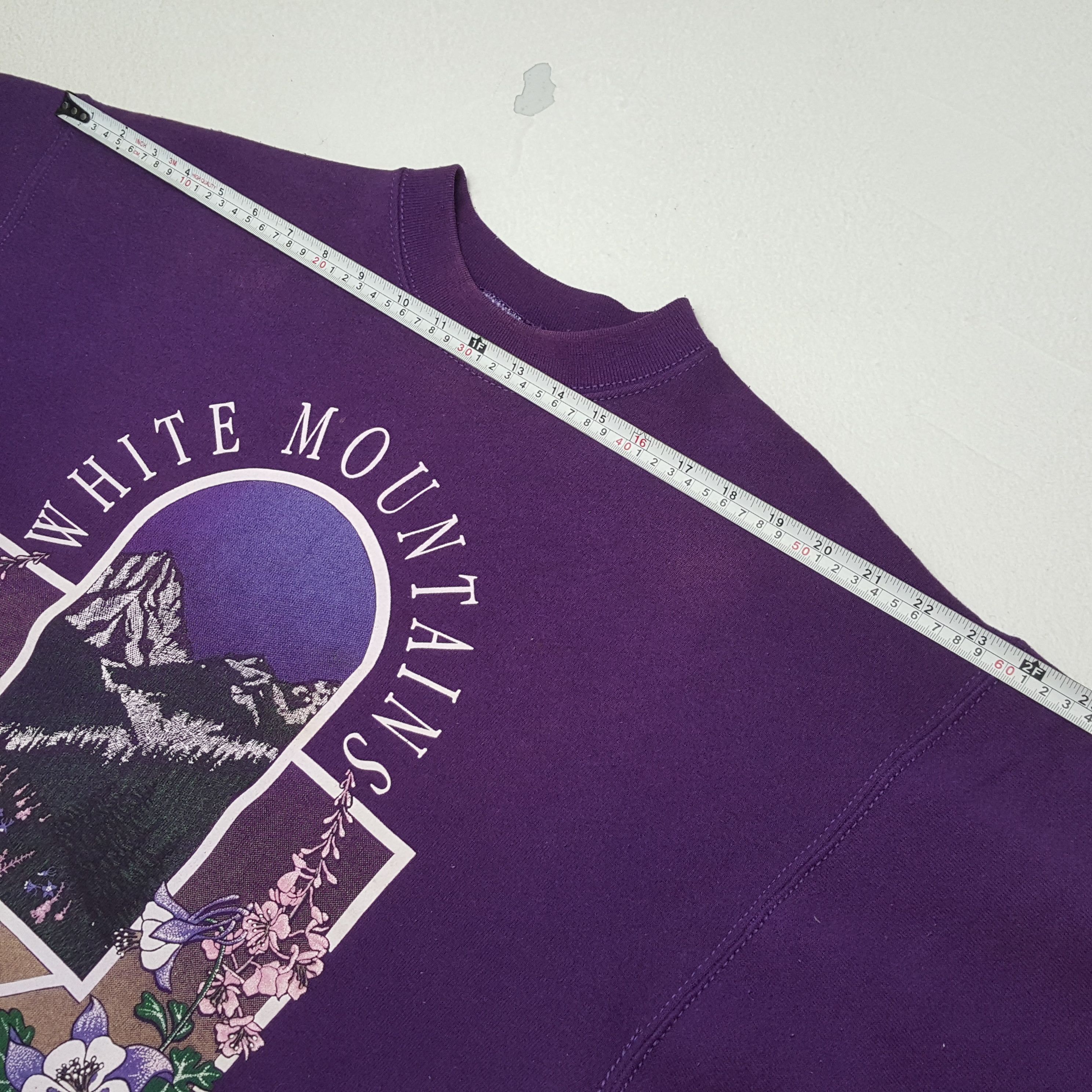 Vintage Vintage WHITE MOUNTAINS American Culture Promo Sweatshirts Size US L / EU 52-54 / 3 - 4 Thumbnail