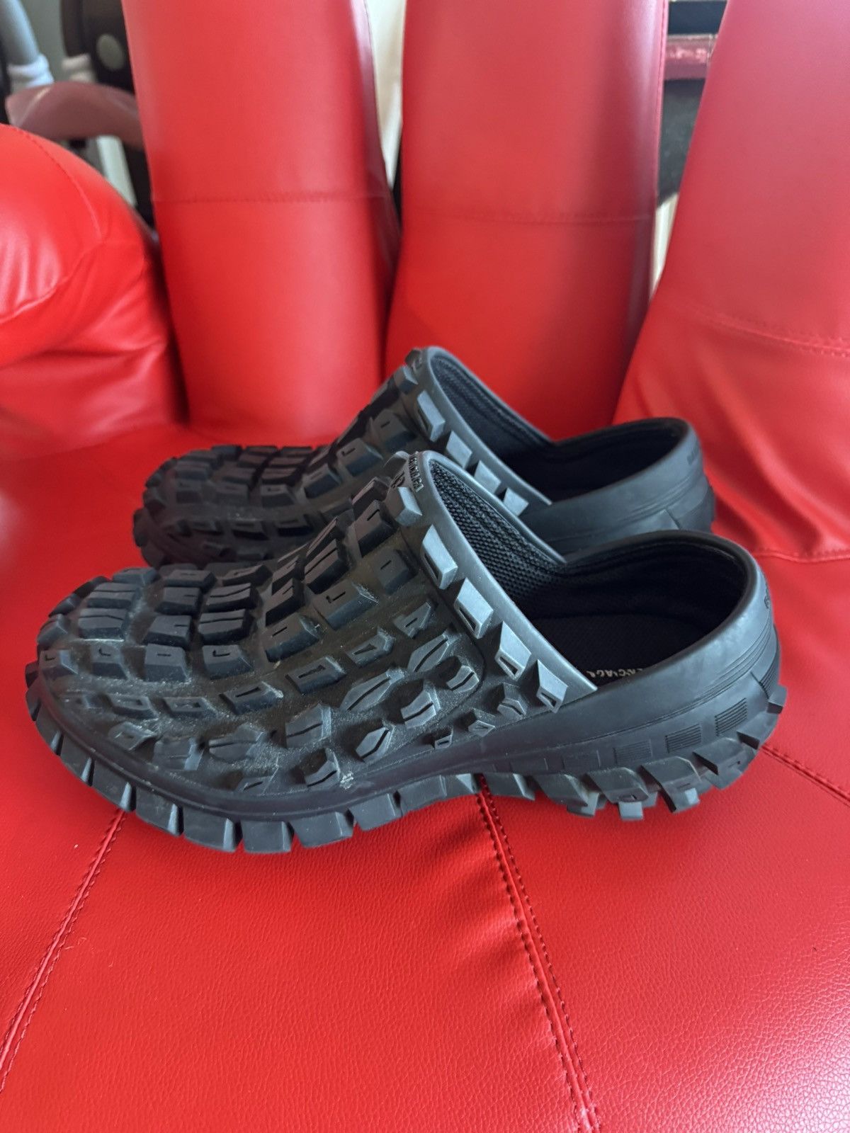 Balenciaga Balenciaga Defender extreme tire tread clogs Size US 10 / EU 43 - 3 Thumbnail