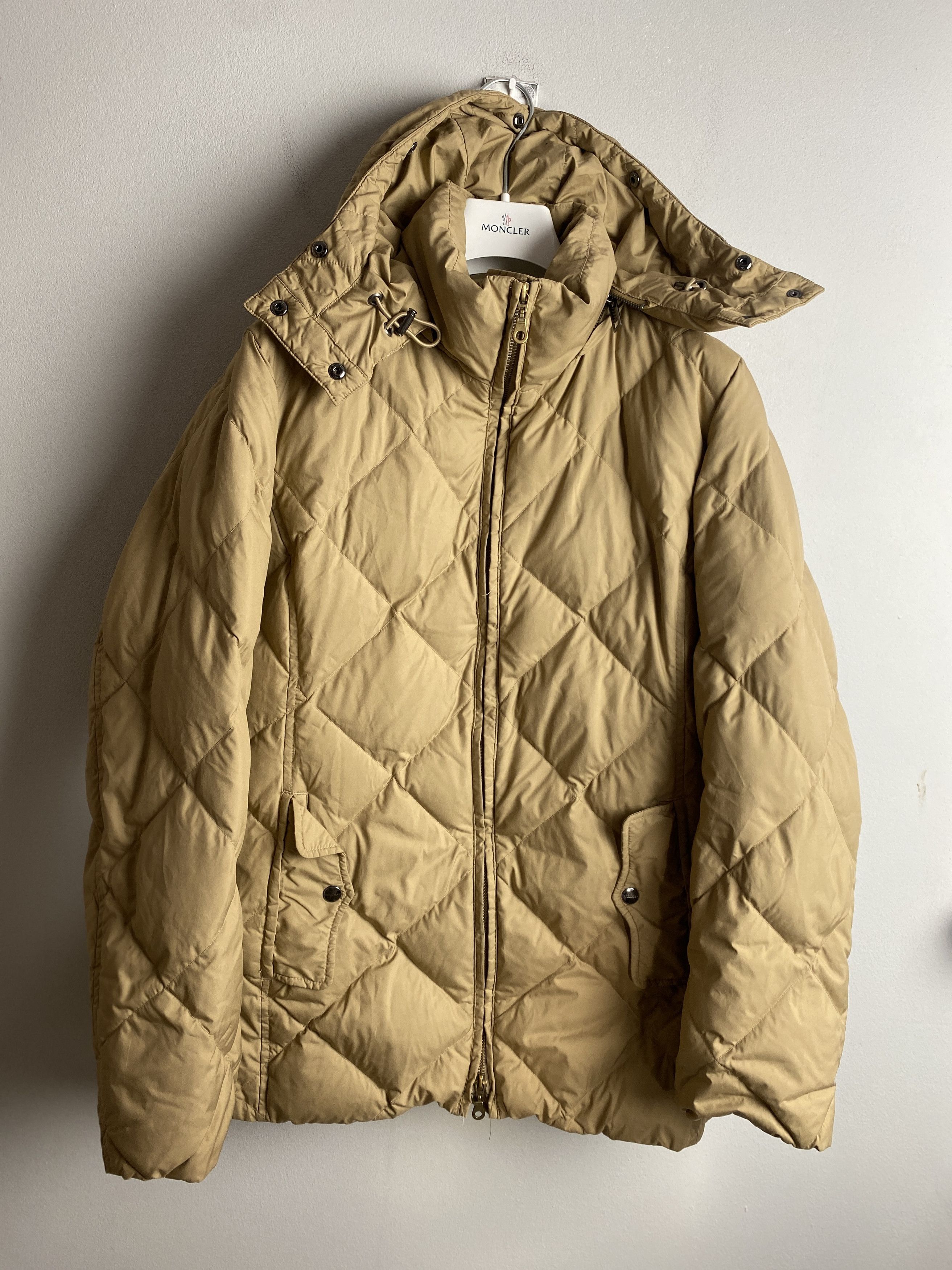 Burberry Burberry quilted puffer jacket down goose nova check Size M / US 6-8 / IT 42-44 - 1 Thumbnail