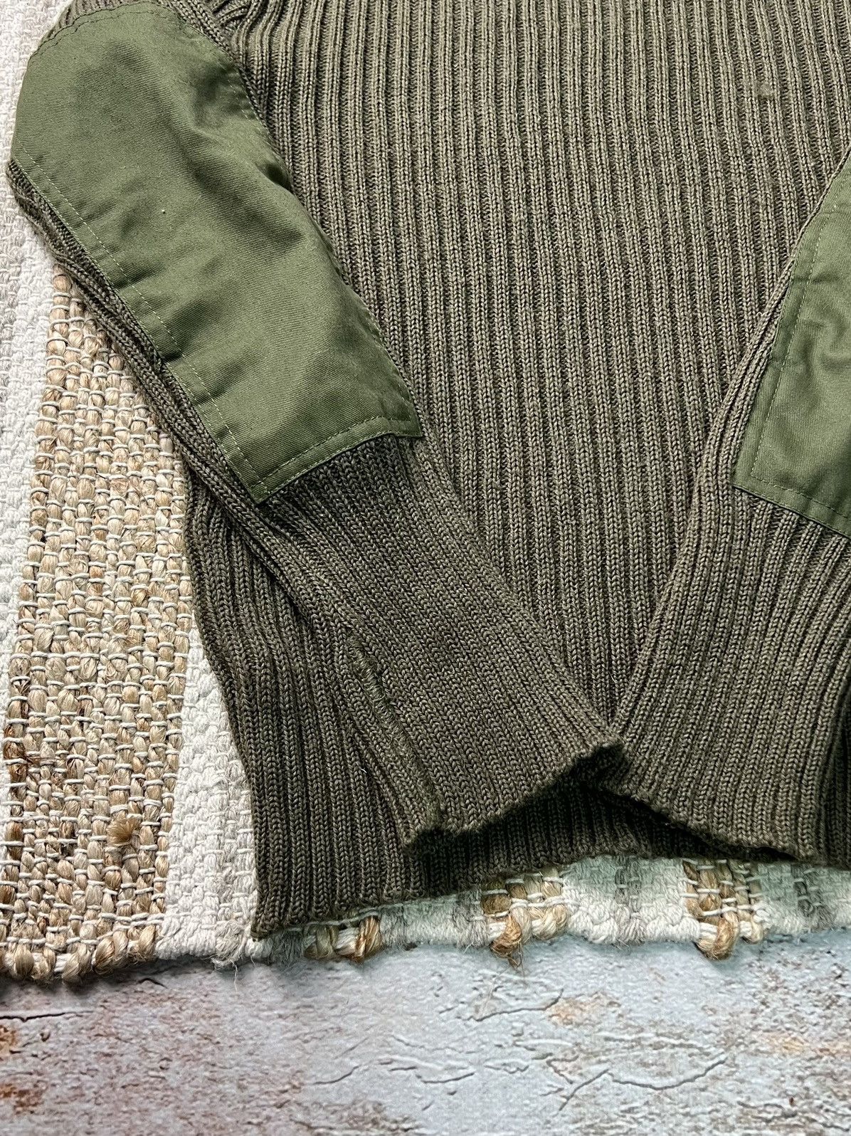 Vintage Vintage Military wool sweater Size US S / EU 44-46 / 1 - 2 Thumbnail