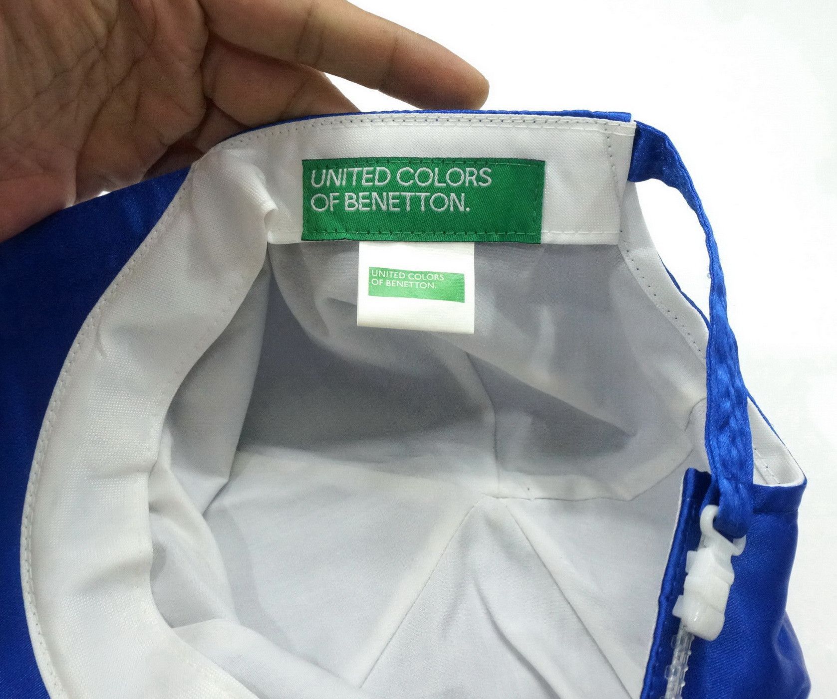 United Colors Of Benetton Rare Satin UNITED COLOURS OF BENETTON Cap Lightweight Size ONE SIZE - 5 Thumbnail