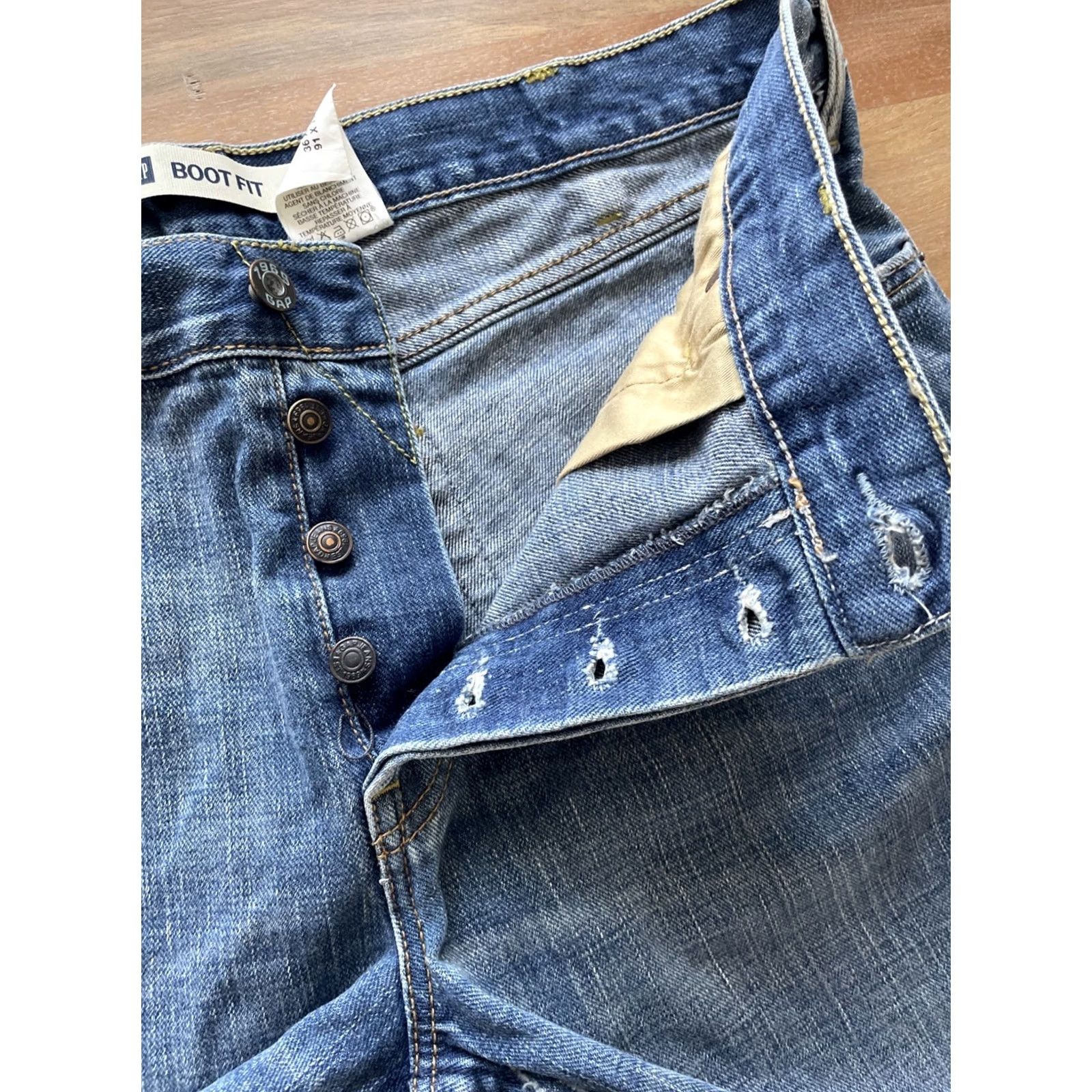 Gap VINTAGE Gap 1969 Jeans Mens 36x30 Bootcut Denim Stone Frayed Y2K Grunge 90s Punk Skater Bootstrap Size US 36 / EU 52 - 7 Thumbnail