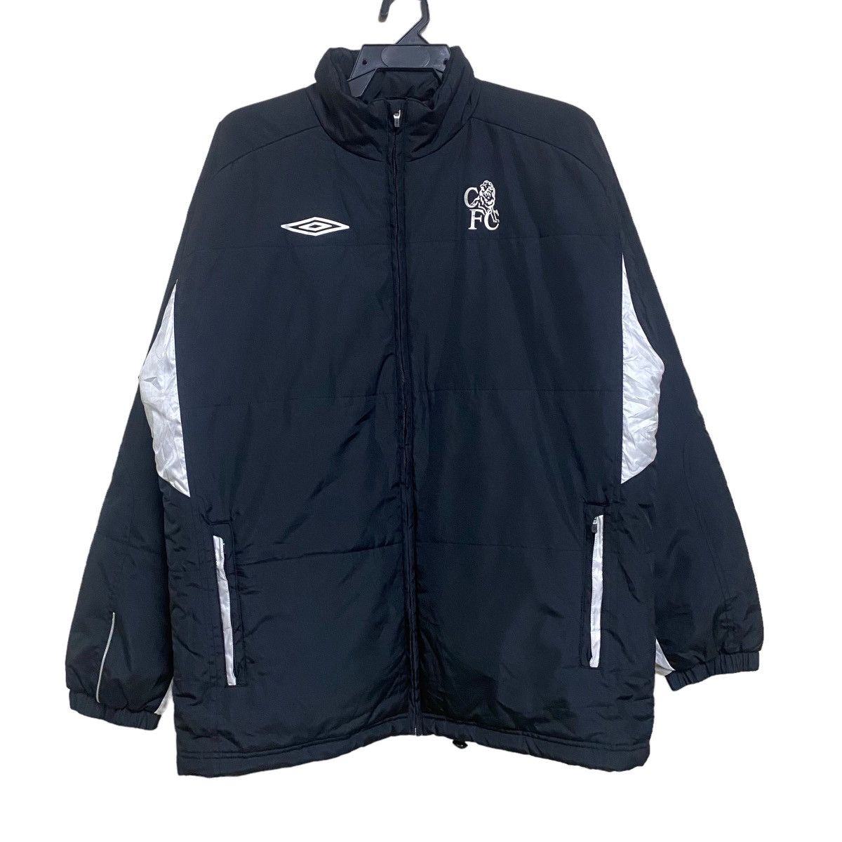 image of Vintage 04/05 Chelsea Training Jacket Umbro in Black, Men's (Size Medium)