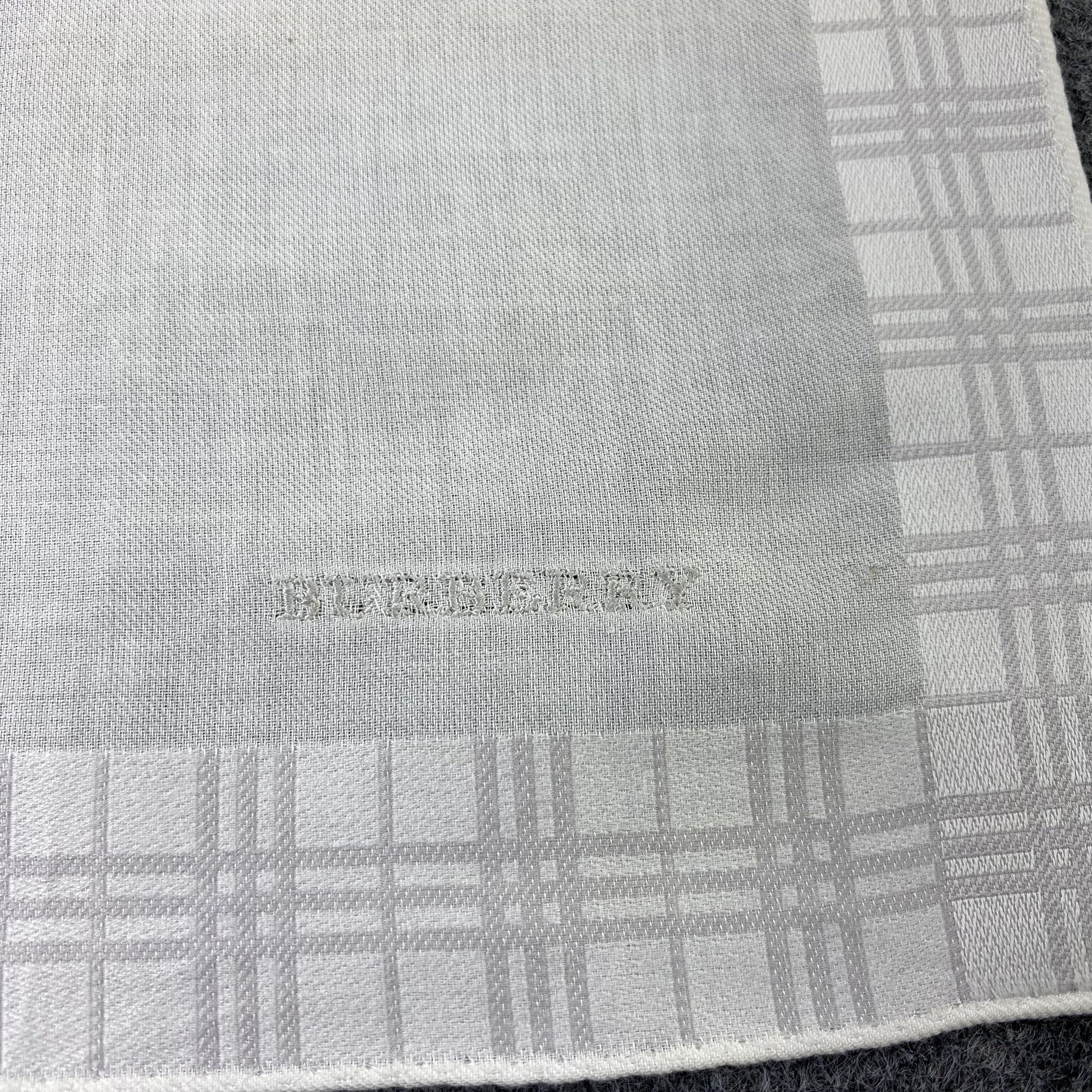 Burberry × Vintage Burberry Handkerchief / Bandana / Neckerchief-B777 Size ONE SIZE - 5 Thumbnail