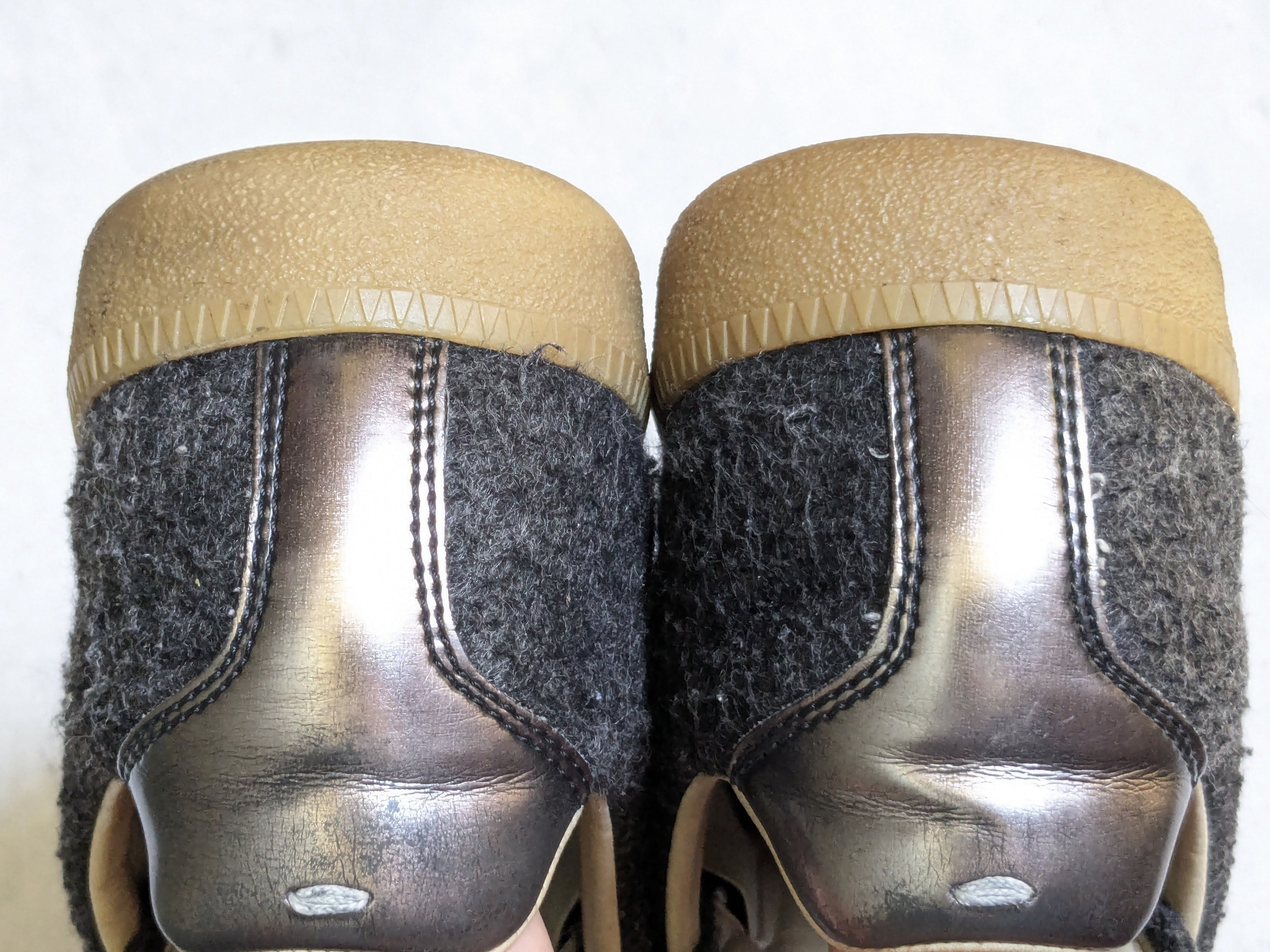 Maison Margiela Maison Margiela Replica GAT Gray Wool 10 43 Low Tops Gum Size US 10 / EU 43 - 19 Thumbnail