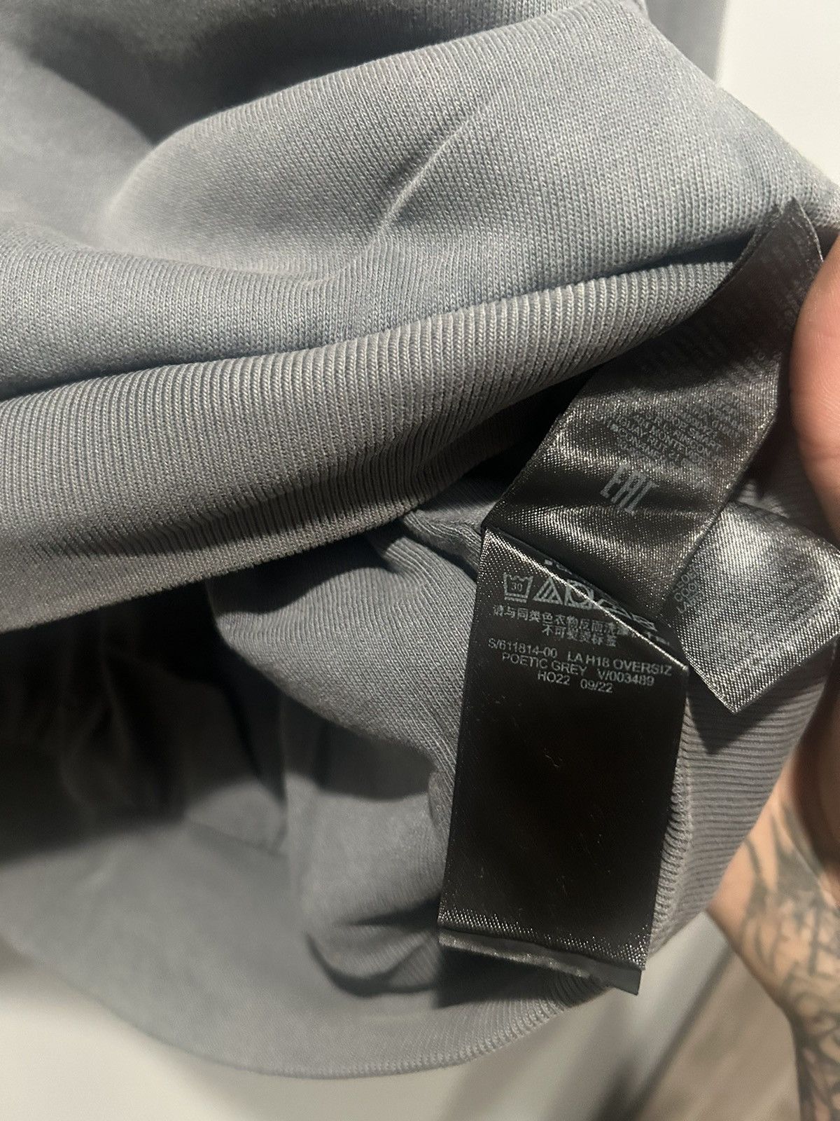 Balenciaga × Gap × Kanye West YZY Gap hoodie Poetic Grey Size US M / EU 48-50 / 2 - 4 Thumbnail