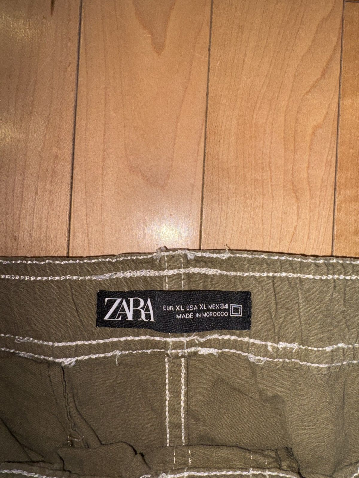 Zara Baggy cargo zara Size US 32 / EU 48 - 2 Thumbnail