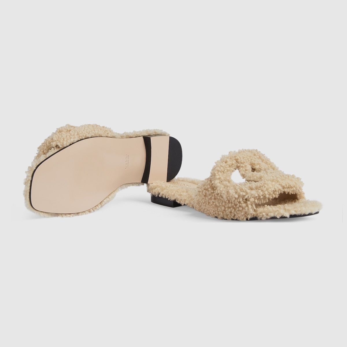 Gucci o1s1wg110225 Interlocking G Slide Sandals in Light Beige Size US 7.5 / IT 37.5 - 6 Thumbnail