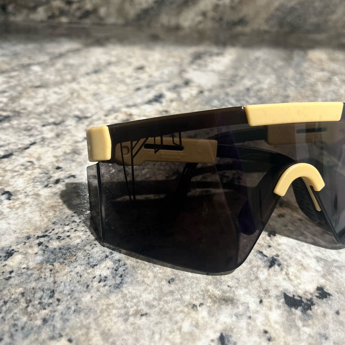 Pit Viper Pit viper sand storm new gen glasses Size ONE SIZE - 2 Thumbnail