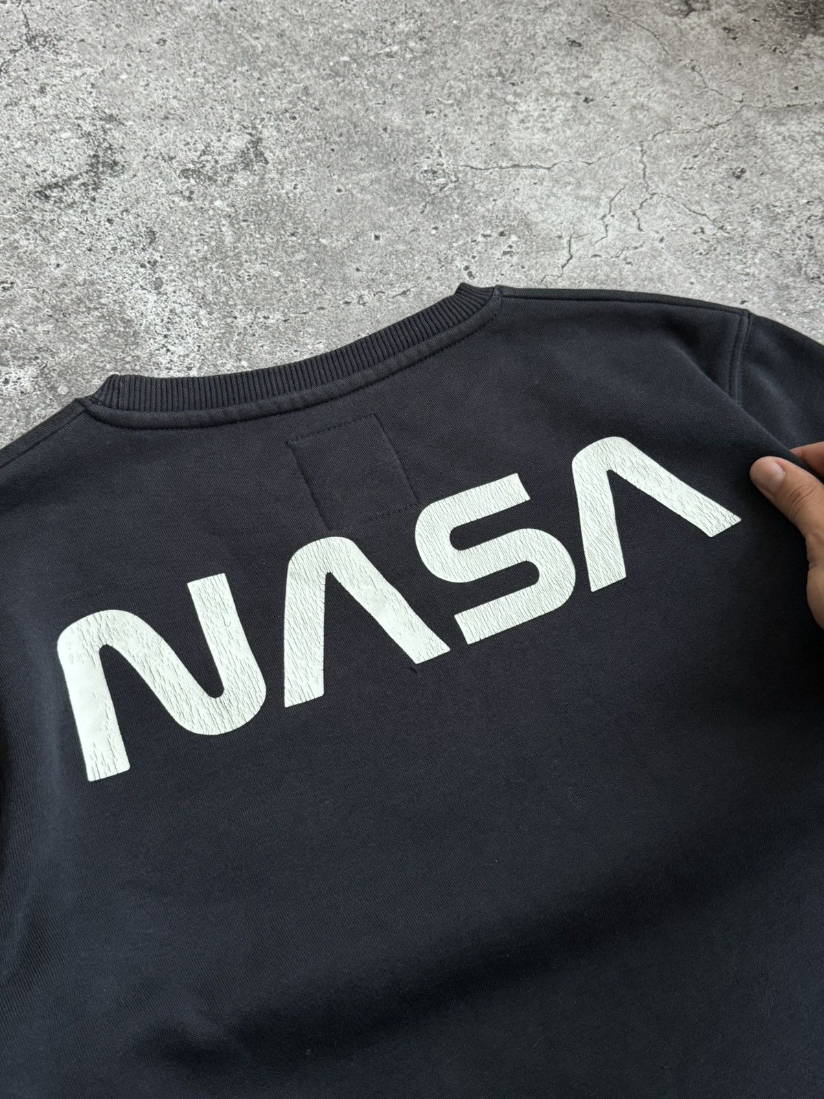 Alpha Industries × Vintage Vintage Alpha Industries x NASA big logo sweatshirt Size US S / EU 44-46 / 1 - 8 Thumbnail
