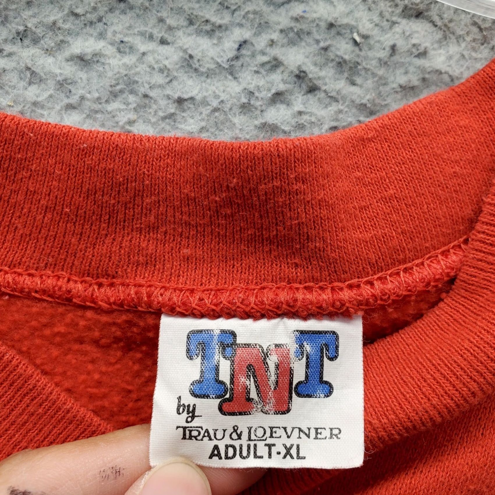 Vintage TNT Unisex XL Red Santa & Reindeers Christmas Sweatshirt Shirt Size US XL / EU 56 / 4 - 5 Thumbnail