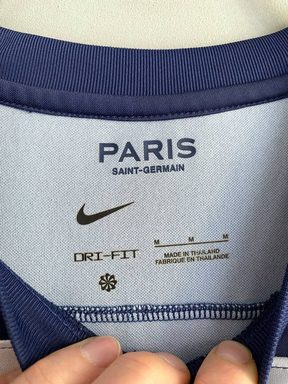 Nike PSG Paris Saint Germain 2022/23 Home Soccer Jersey, Size M Size US M / EU 48-50 / 2 - 15 Thumbnail