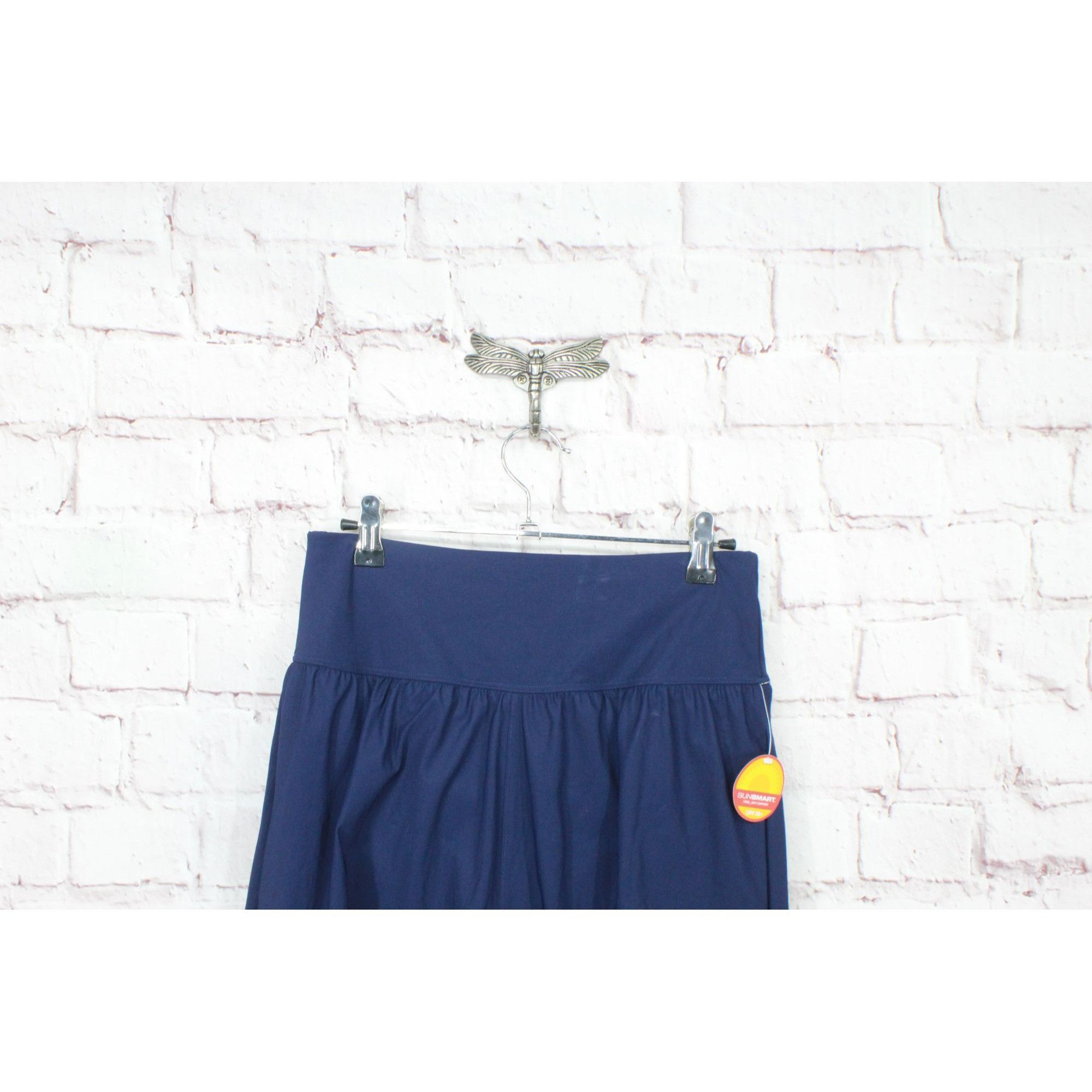 L.L. Bean LL Bean Women's Shaping Swimwear Swim Shorts Size 30" / US 8 / IT 44 - 4 Thumbnail