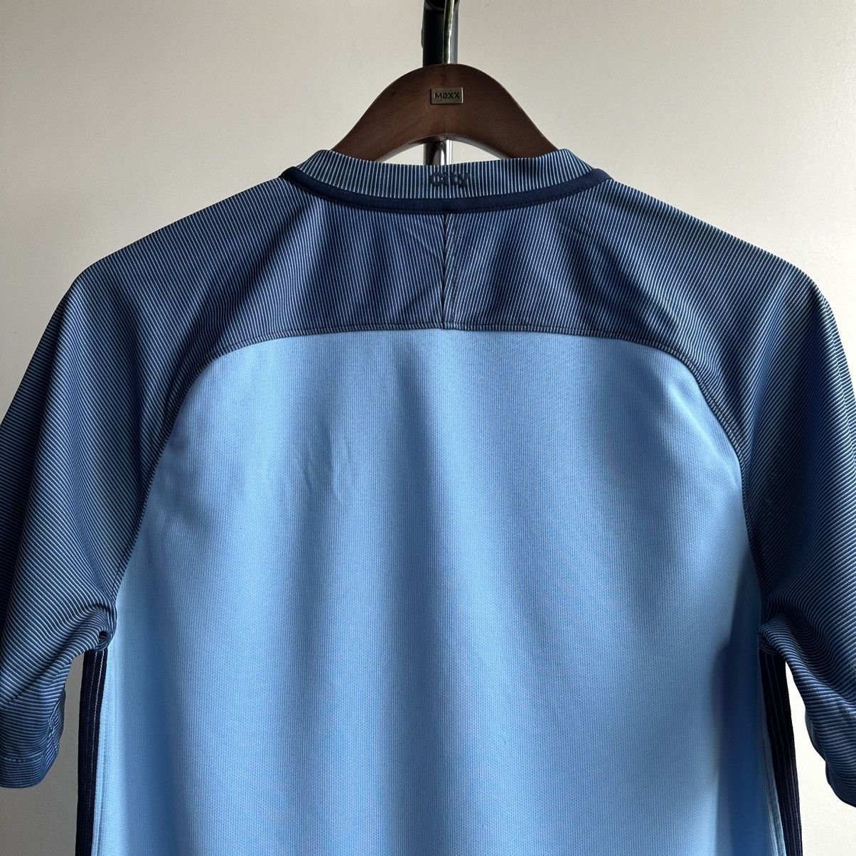 Nike Nike FC Manchester City 2016/17 Soccer Jersey Football Shirt Size US S / EU 44-46 / 1 - 8 Thumbnail