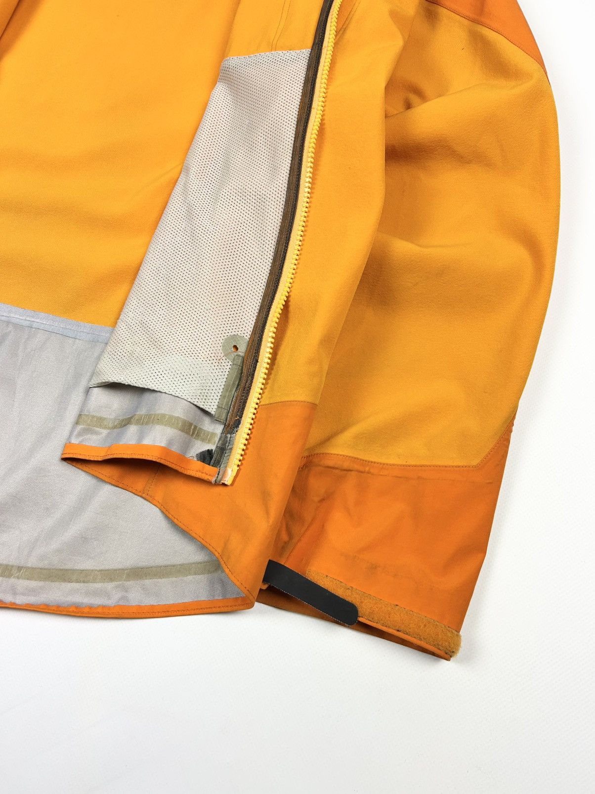 Arc'teryx Arcteryx orange wind stopper winter jacket Size US L / EU 52-54 / 3 - 11 Thumbnail
