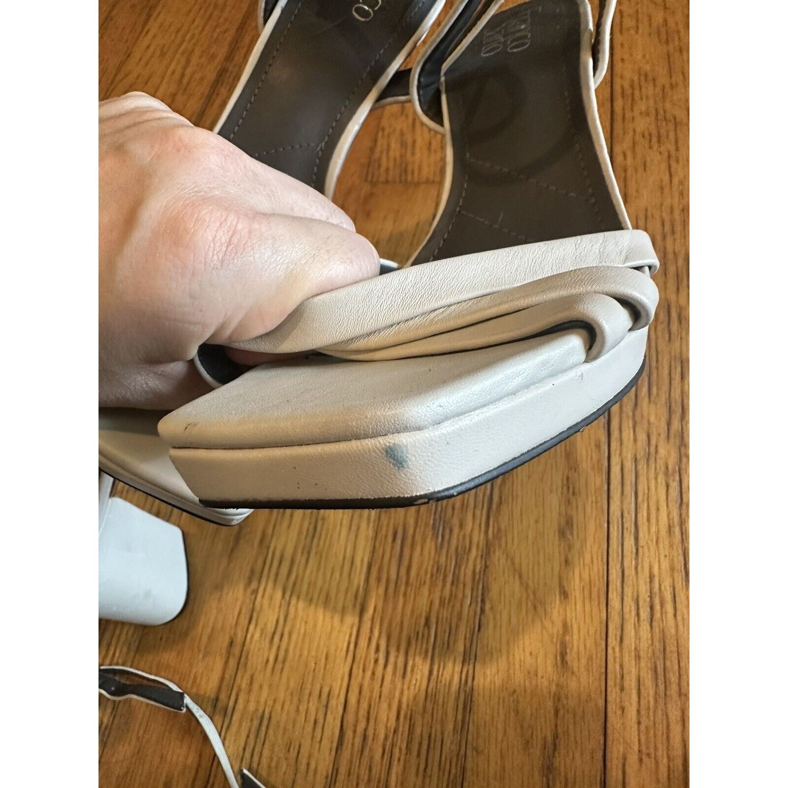 Franco Sarto Franco Sarto Heels Beige size 9.5 Damalis Faux Leather Size US 9.5 / IT 39.5 - 6 Thumbnail