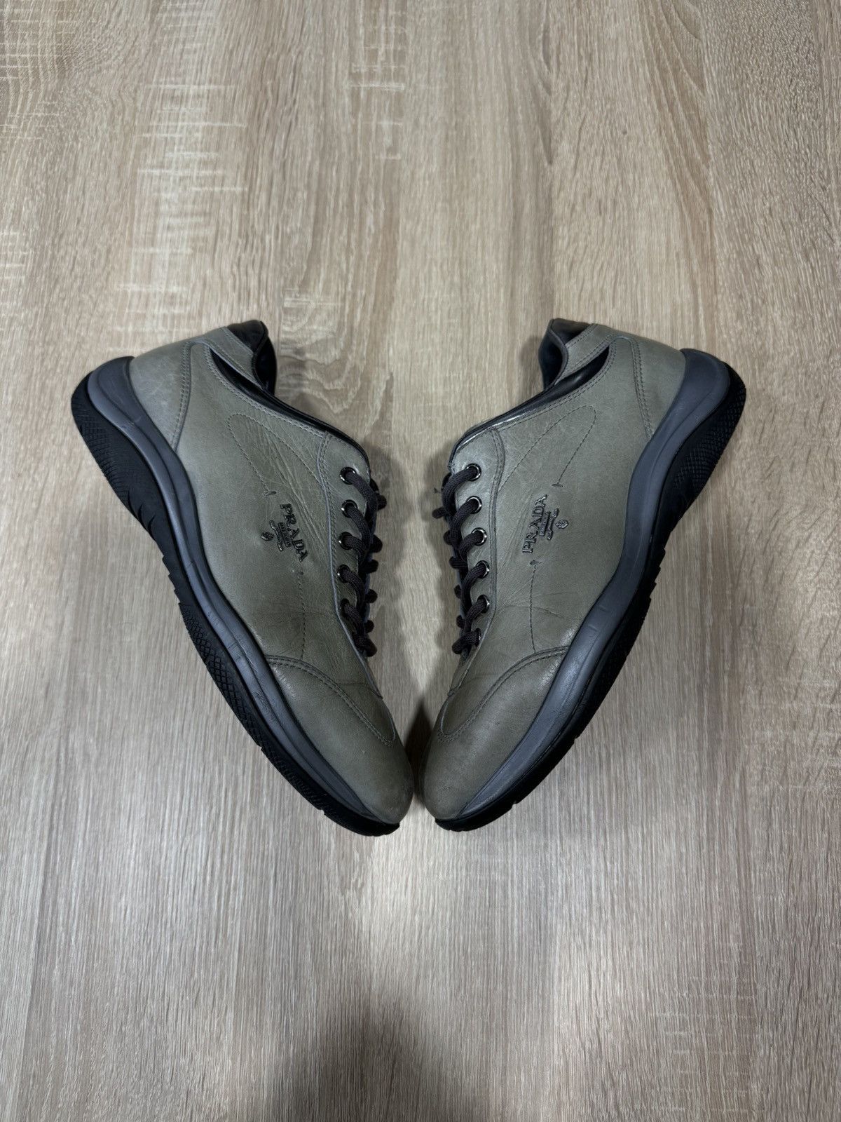 Prada × Vintage Vintage PRADA Leather LowTop Y2K Sneakers Size US 6 / EU 39 - 4 Thumbnail