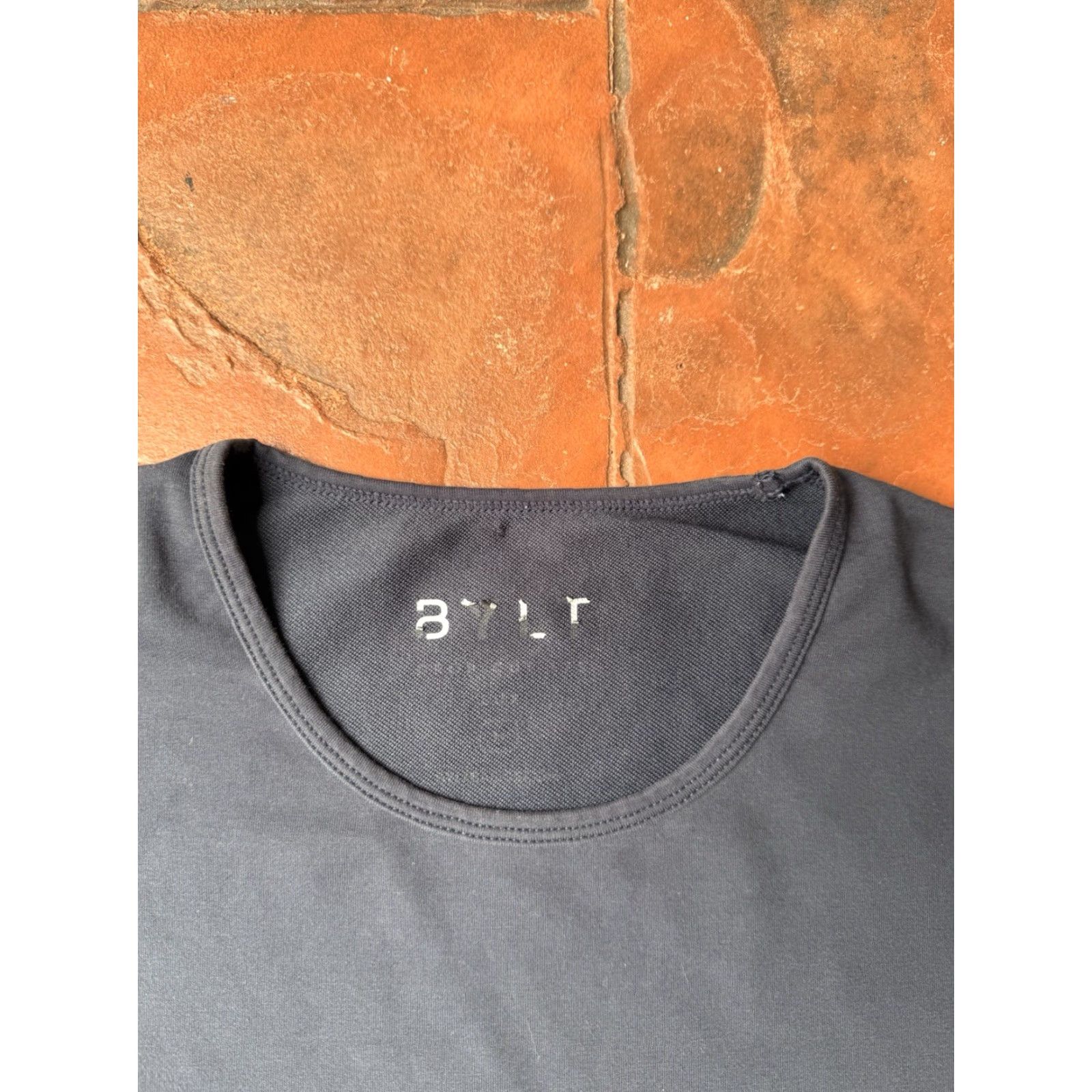 Asics BYLT Pulse Drop-Cut Shirt Men's L Black Crew Neck Tee Premium Basics Tee Size US L / EU 52-54 / 3 - 2 Thumbnail