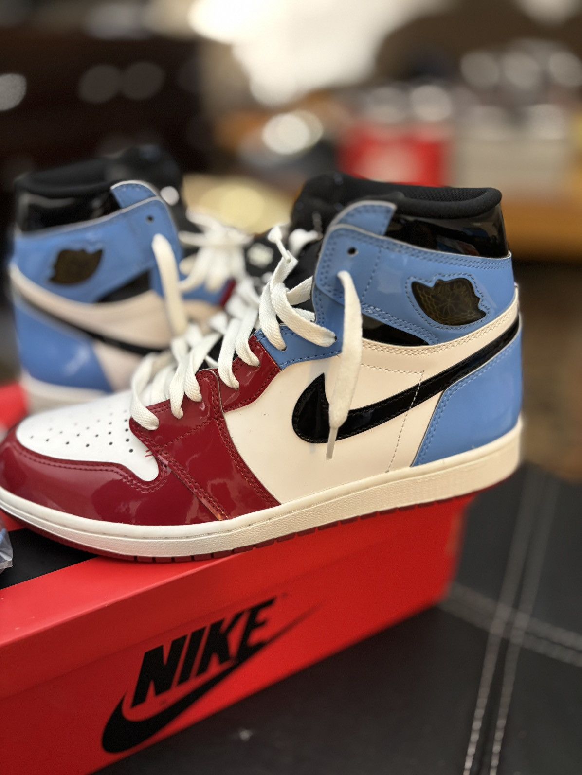 Jordan Brand Air Jordan 1 Retro Fearless UNC Chicago Size US 10.5 / EU 43-44 - 4 Thumbnail