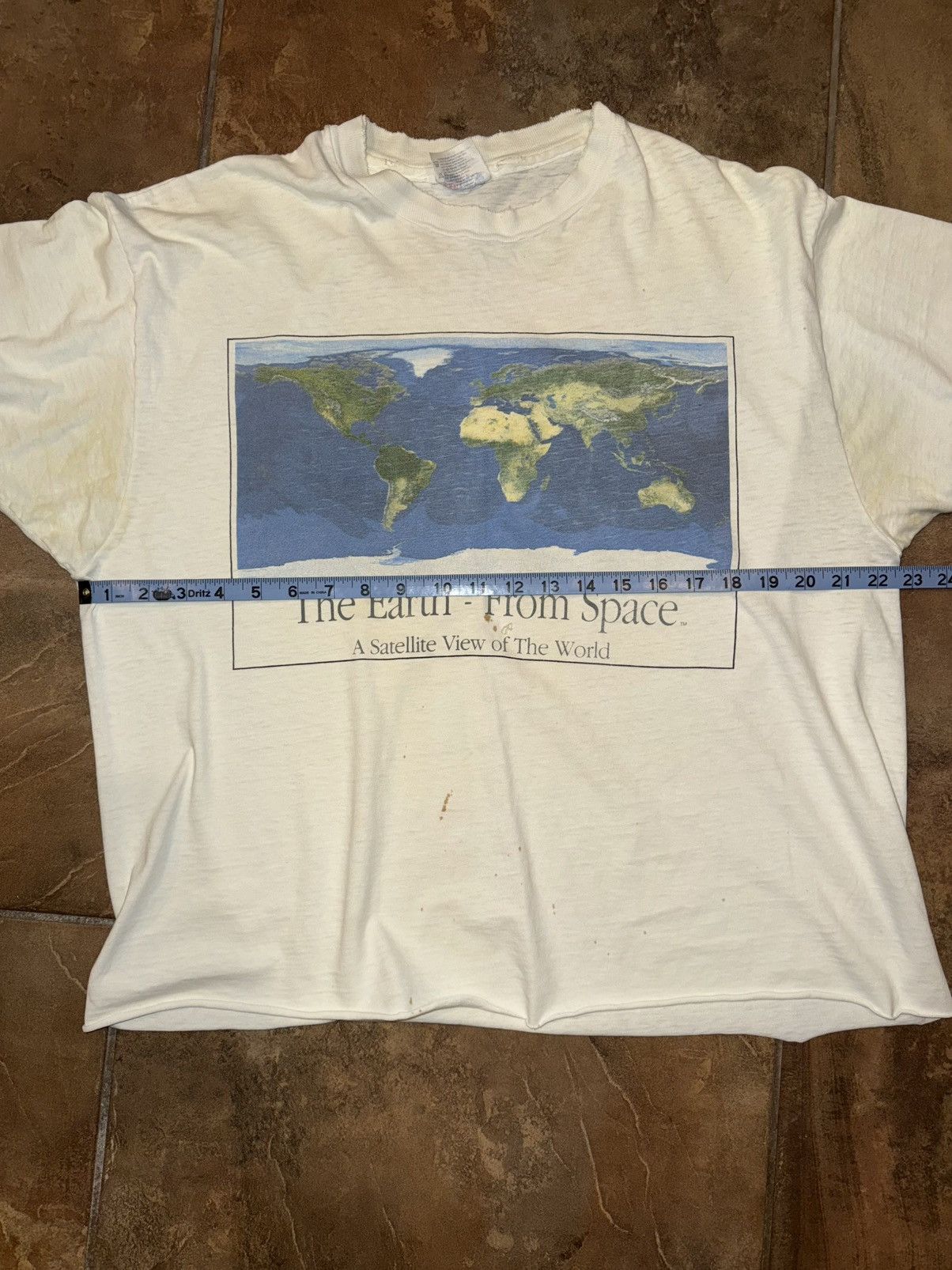 Vintage The Earth - From Space Vintage Tee Size US XL / EU 56 / 4 - 7 Thumbnail
