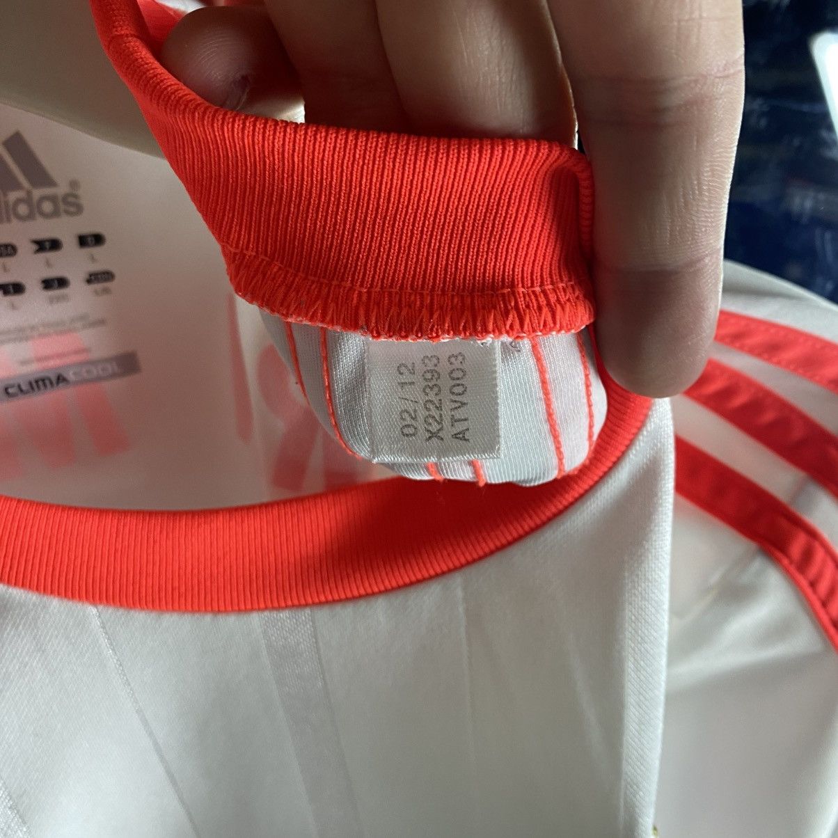 Adidas Vintage Adidas Germany 1 Neuer Rare Soccer Jersey Blokecore Size US L / EU 52-54 / 3 - 13 Thumbnail