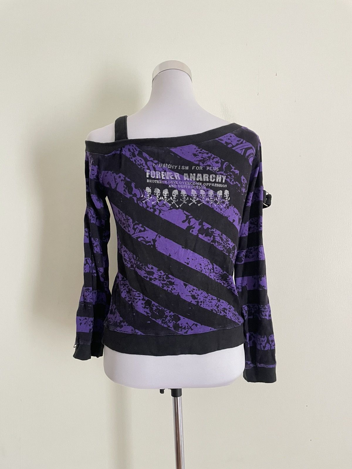 H.Anarchyism Off Shoulder Long sleeve Blouse