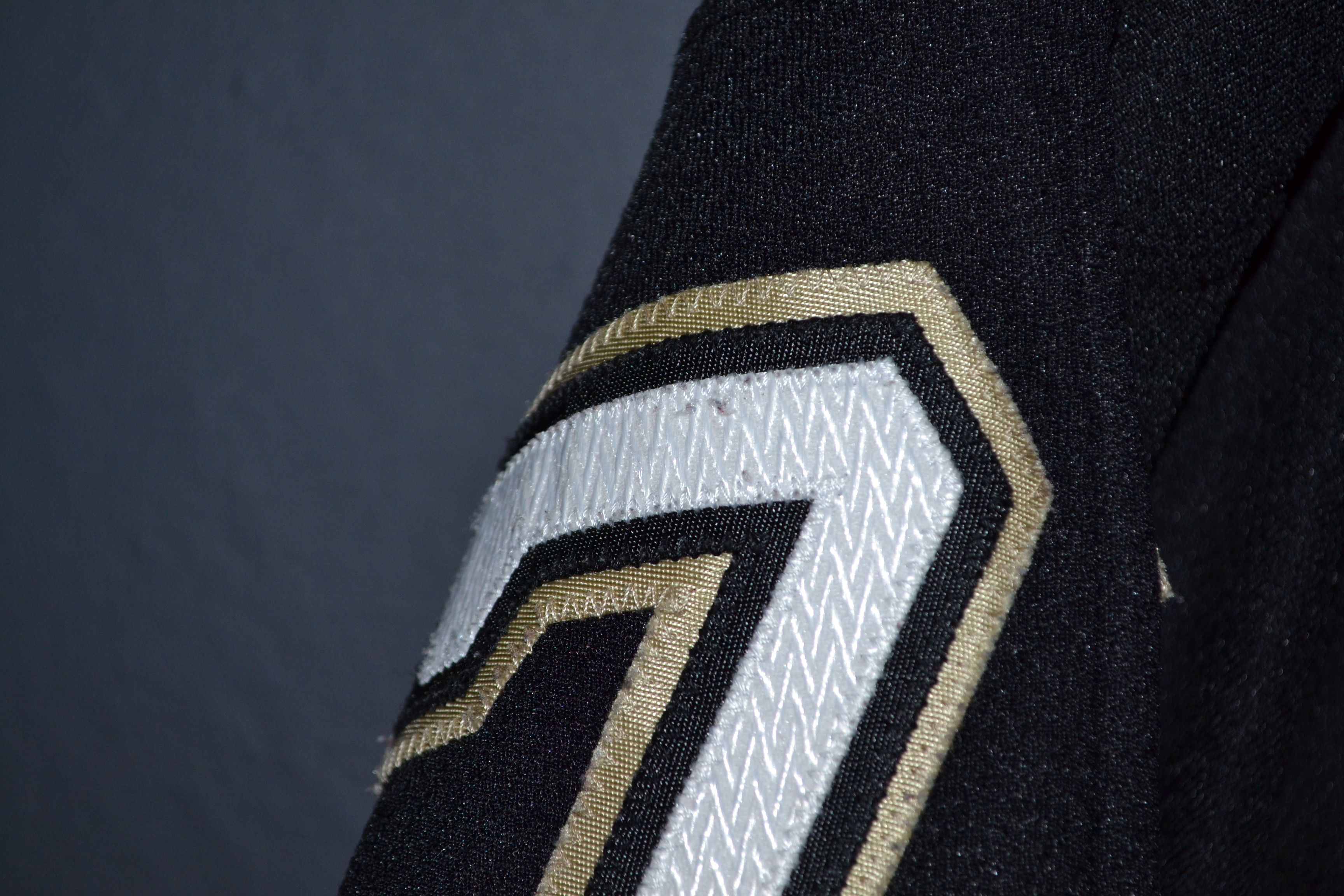 Ccm Pittsburgh Penguins Vintage Malkin 71 CCM Jersey Fight Strap Size US S / EU 44-46 / 1 - 8 Thumbnail