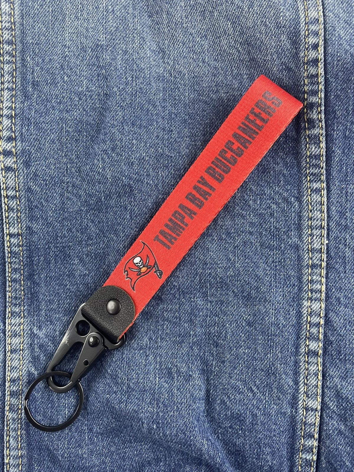 Other Tampa Bay Buccaneers Keychain Size ONE SIZE - 1 Thumbnail