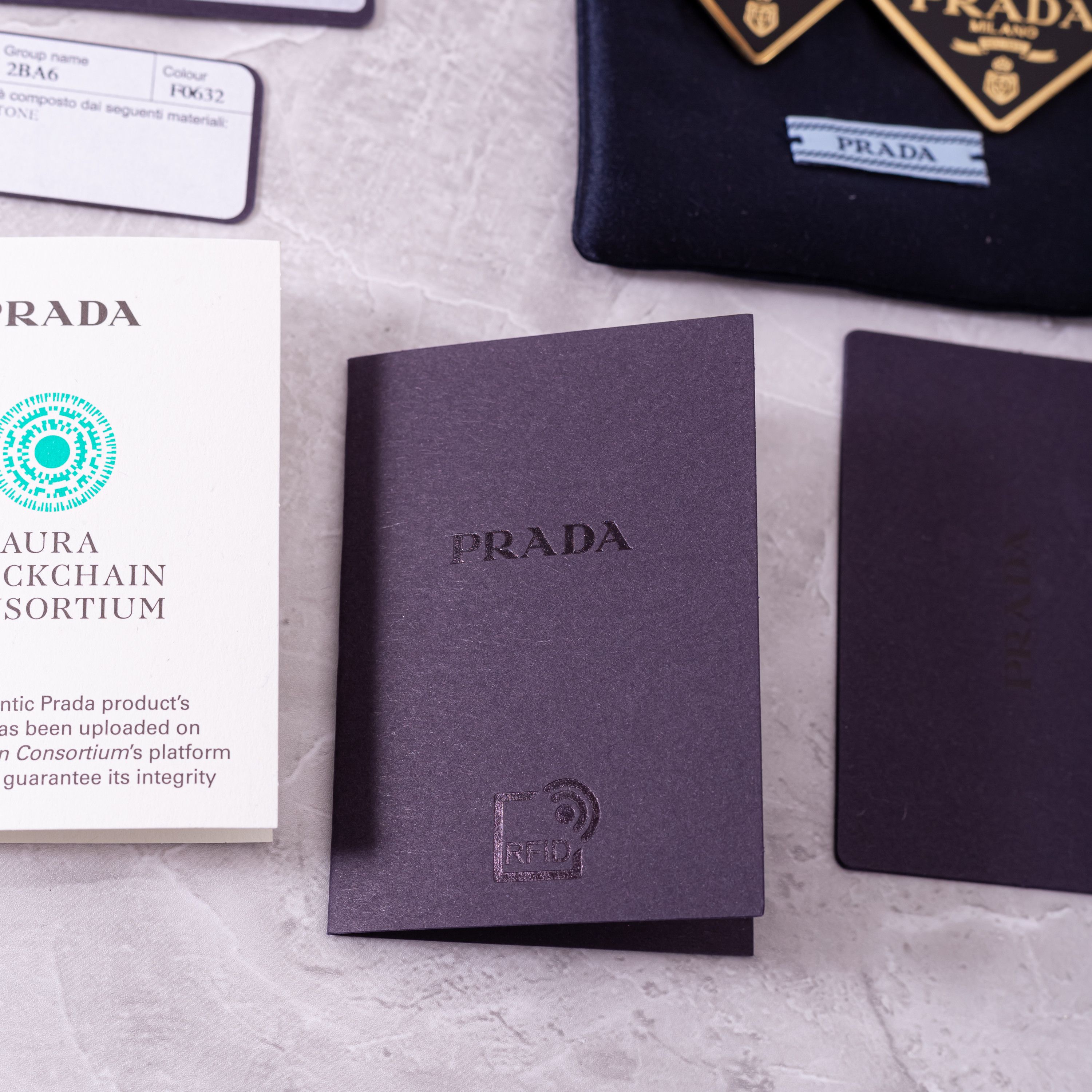 Prada PRADA Set Of 2 Logo Hair Clips BLACK/GOLD Size ONE SIZE - 10 Thumbnail