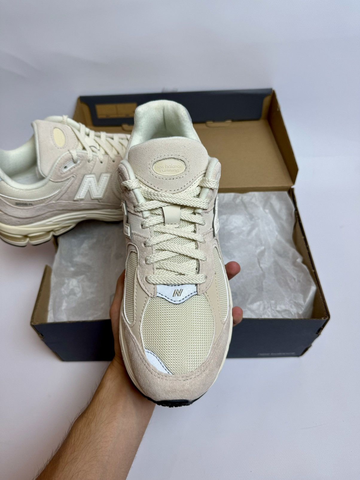 New Balance DS New Balance 2002R Beige M2002RCC Size US 8.5 / EU 41-42 - 3 Thumbnail