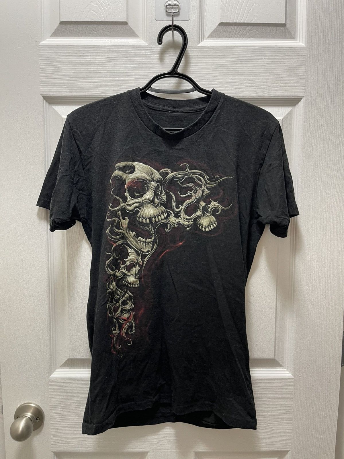 Japanese Brand × Vintage Streetwear Skull Vintage Y2K Japanese Black Opium Tee Size US S / EU 44-46 / 1 - 1 Thumbnail