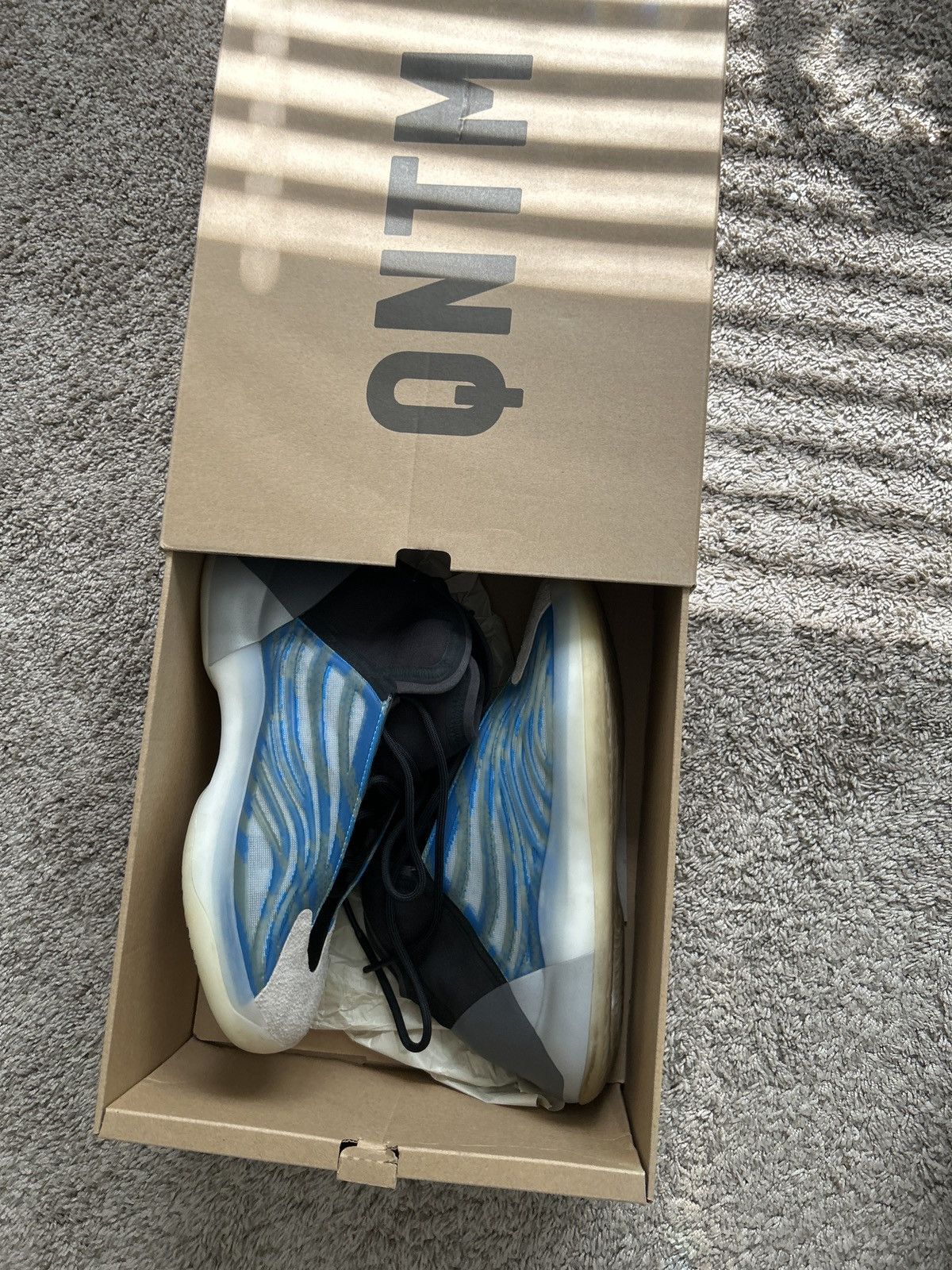 Yeezy YZY QNTM size 10 Size US 10 / EU 43 - 2 Thumbnail