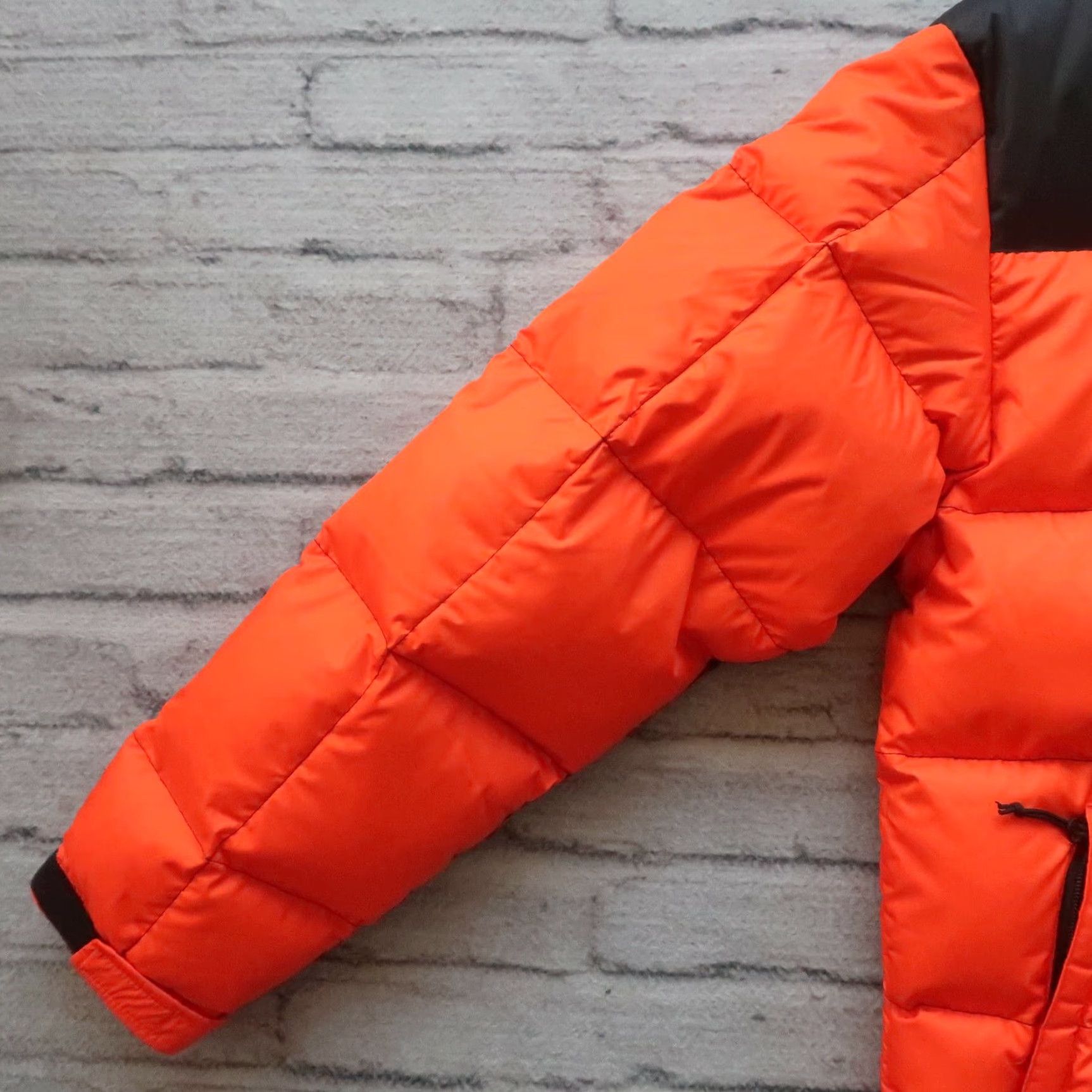 The North Face VINTAGE The North Face 700 Down Lhotse Puffer Jacket Mens Small Tangerine / Black Winter Coat Size US S / EU 44-46 / 1 - 6 Thumbnail