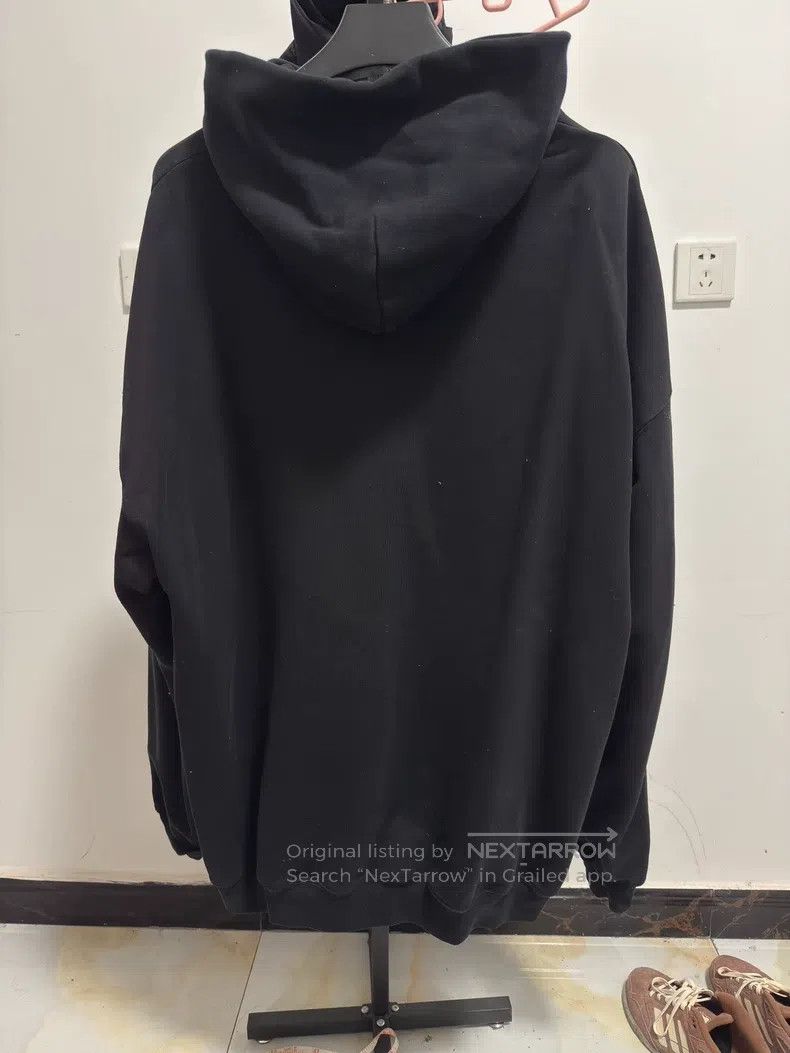 Balenciaga Balenciaga Portrait sweatshirt Size US L / EU 52-54 / 3 - 2 Thumbnail