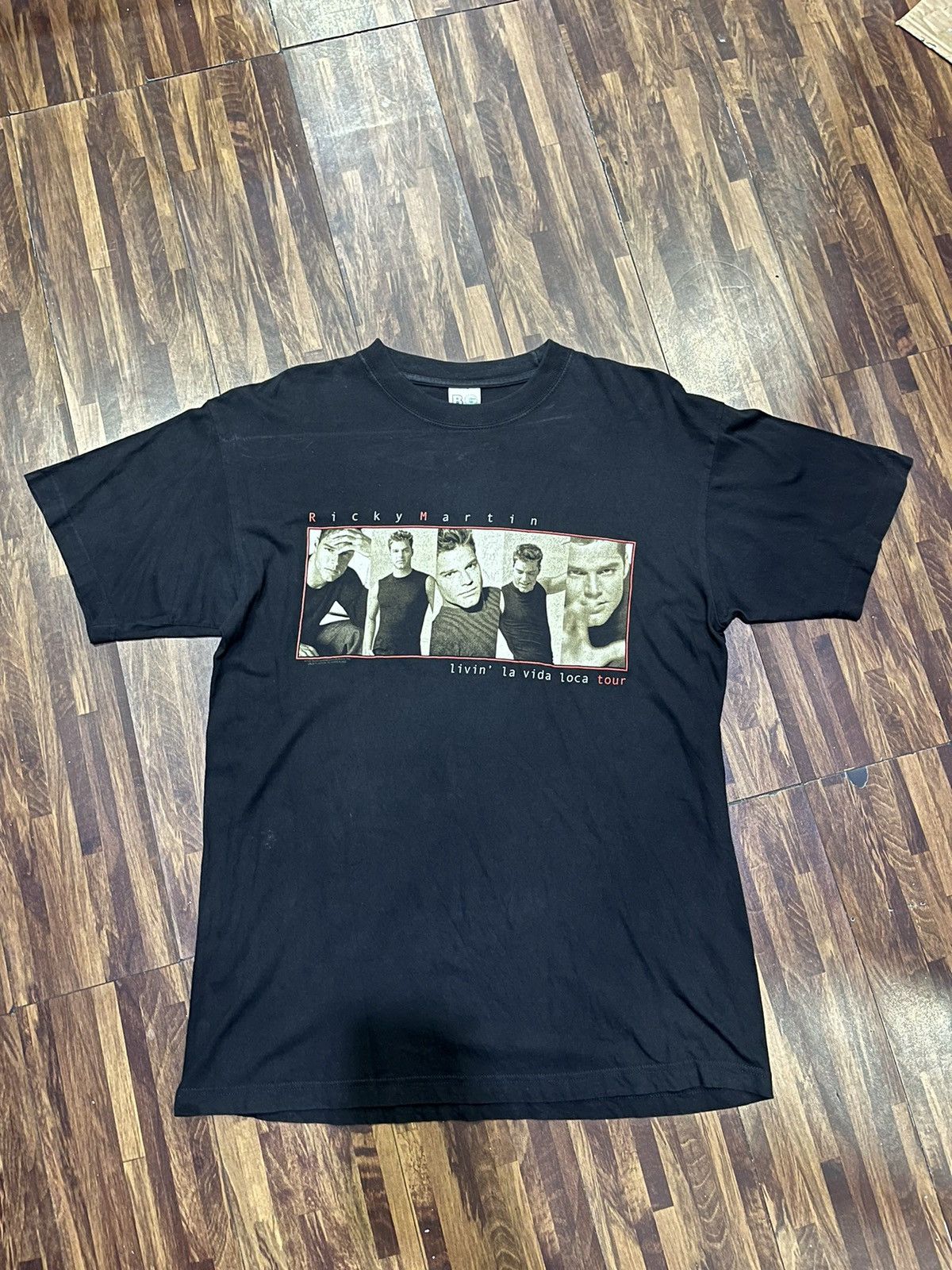 Band Tees × Vintage Vintage 90er Ricky Martin Tour T-shirt Size US L / EU 52-54 / 3 - 1 Thumbnail