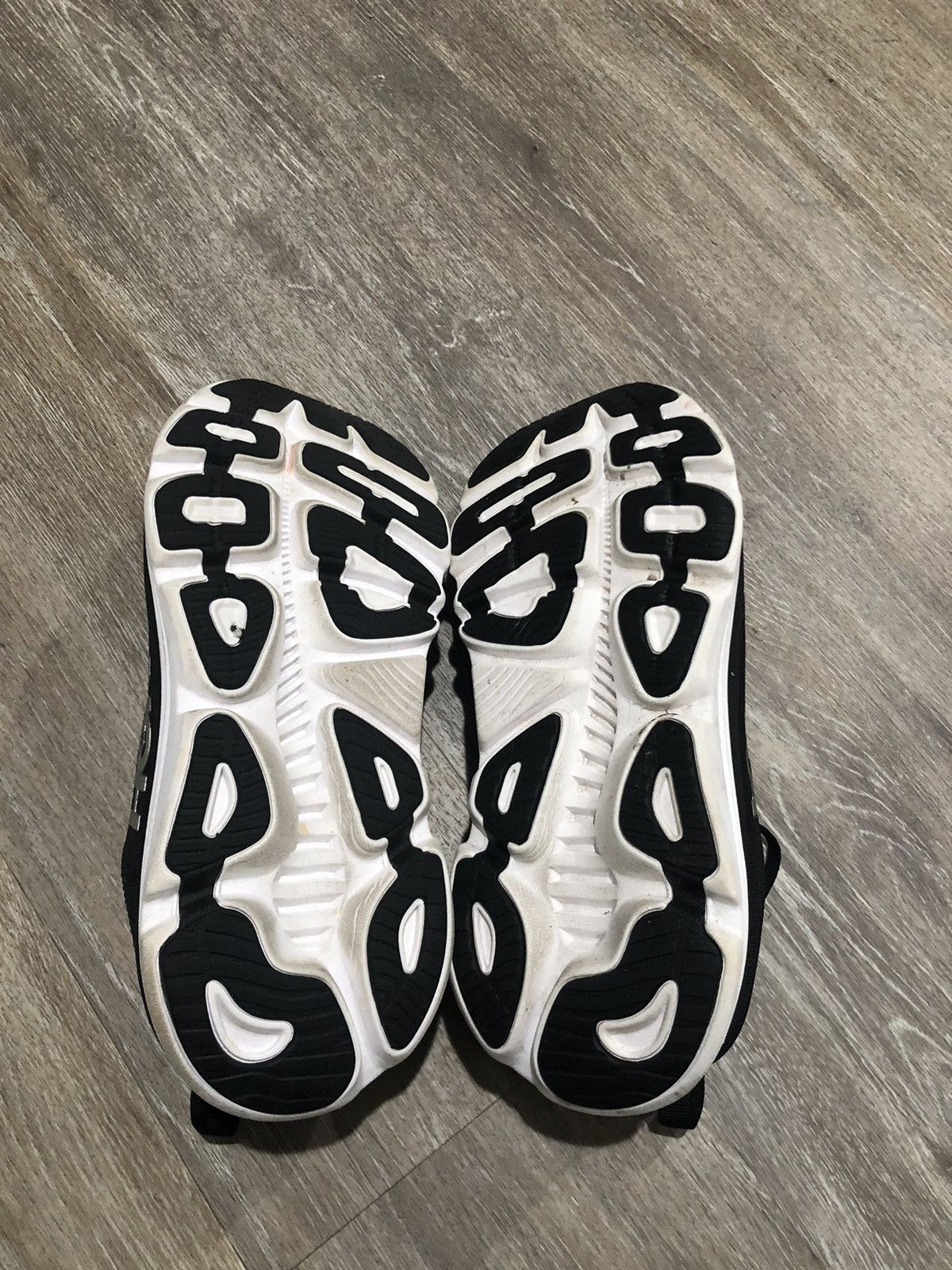 Hoka Hoka One One Gaviota Shoes Mens Size 10.5 Black White Run Size US 10.5 / EU 43-44 - 11 Thumbnail