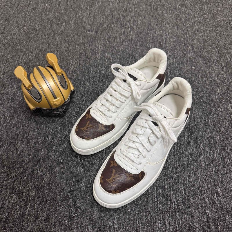 Louis Vuitton Louis Vuitton Rivoli Sporty Low-Top Sneakers 0079 Size US 9.5 / EU 42-43 - 1 Thumbnail