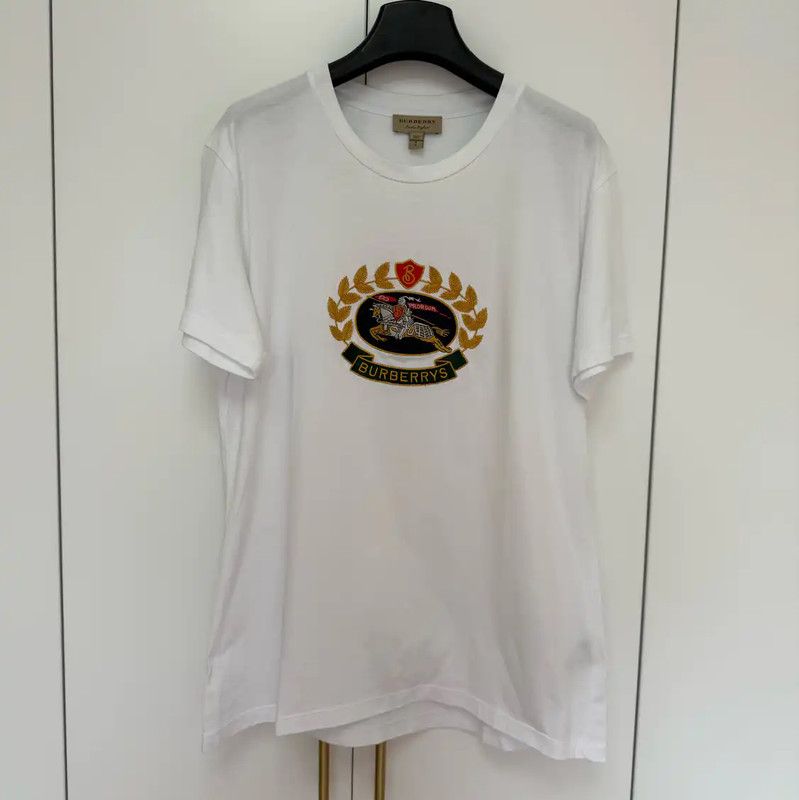 Burberry Burberry Embroidered White Cotton T-Shirt Size S / US 4 / IT 40 - 1 Thumbnail