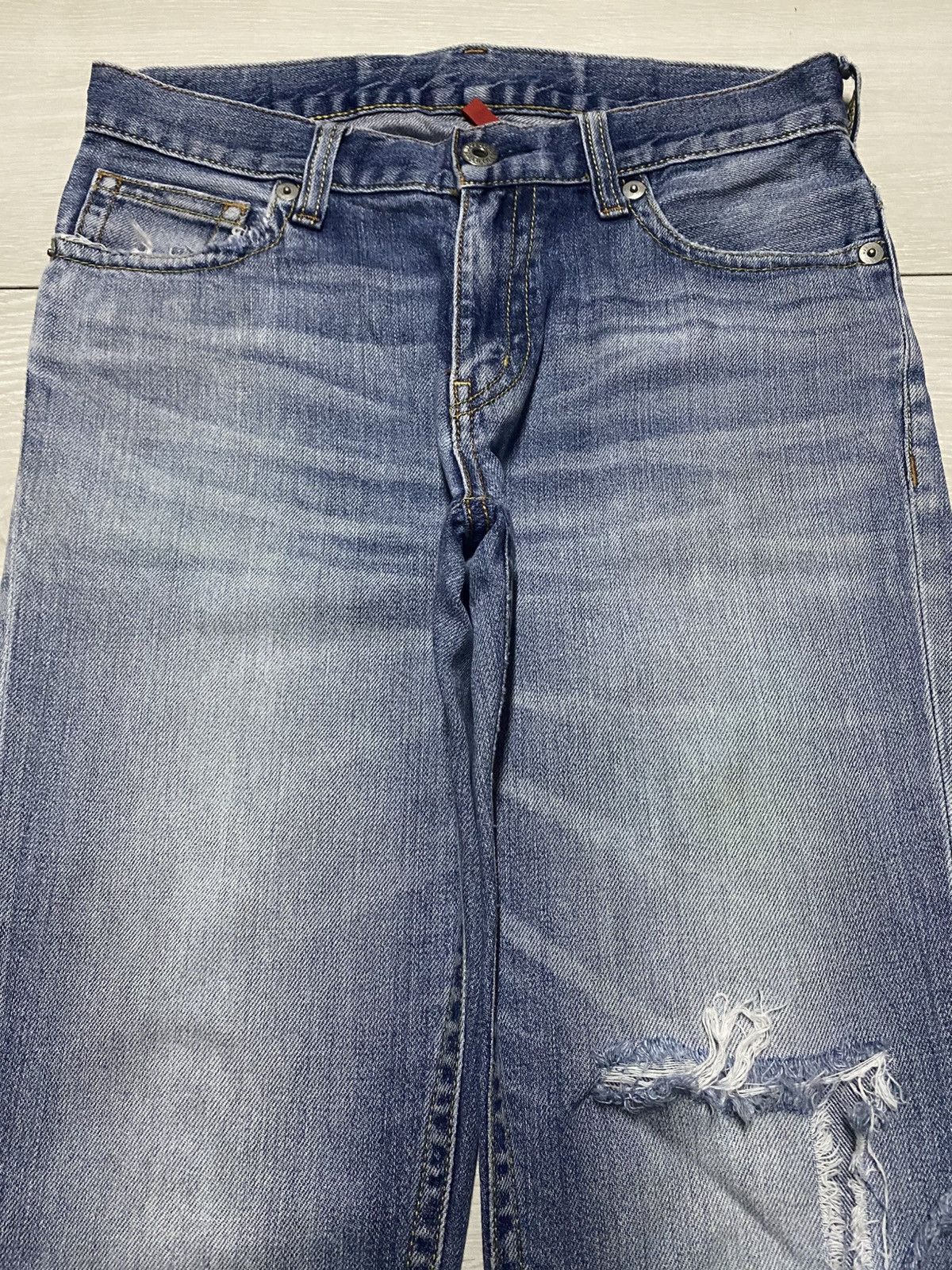 Uniqlo Uniqlo UJ Faded Wash Distressed Loose Jeans Size US 32 / EU 48 - 3 Thumbnail