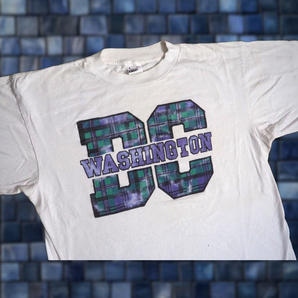 Vintage VINTAGE Washington DC USA Capital Tourist Travel Plaid White Tee T-Shirt L Unisex 1990s Graphic Cotton Short Sleeve Size US L / EU 52-54 / 3 - 1 Thumbnail