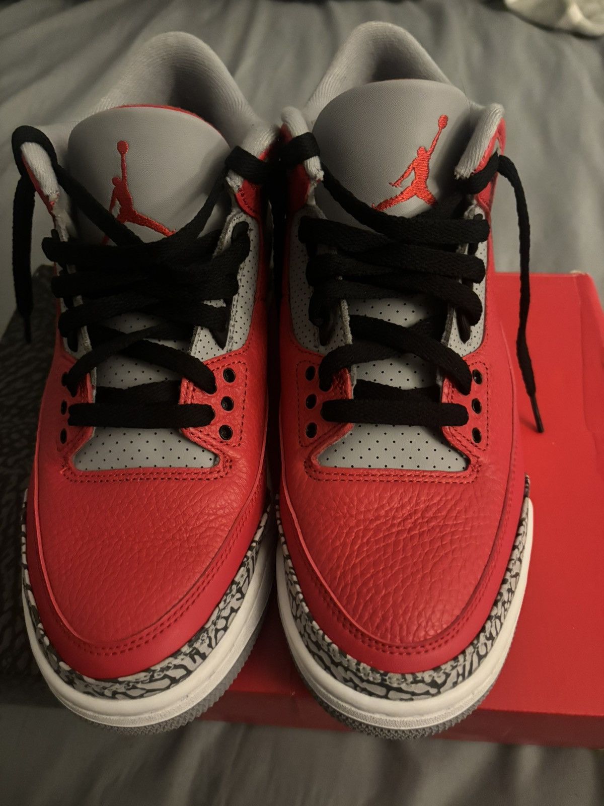 Jordan Brand Jordan 3 Retro SE “Unite” Size US 9.5 / EU 42-43 - 2 Thumbnail